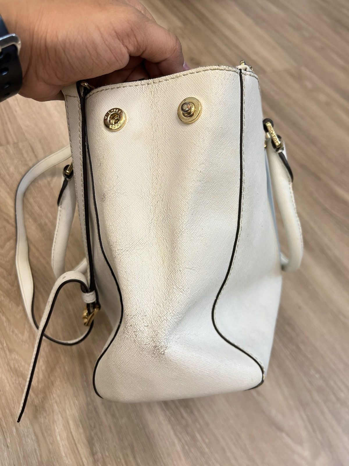 Michael Kors Michael Kors White Saffiano Leather Sutton Medium Satchel Size ONE SIZE - 4 Thumbnail