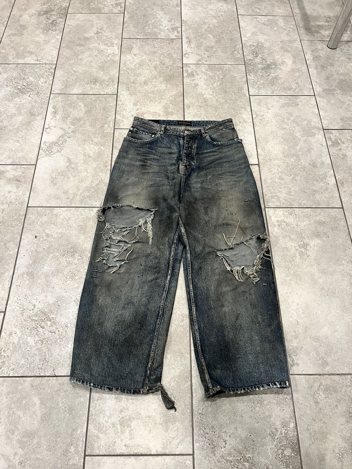 Balenciaga Balenciaga Mud Skater Jeans Size US 34 / EU 50 - 2 Thumbnail