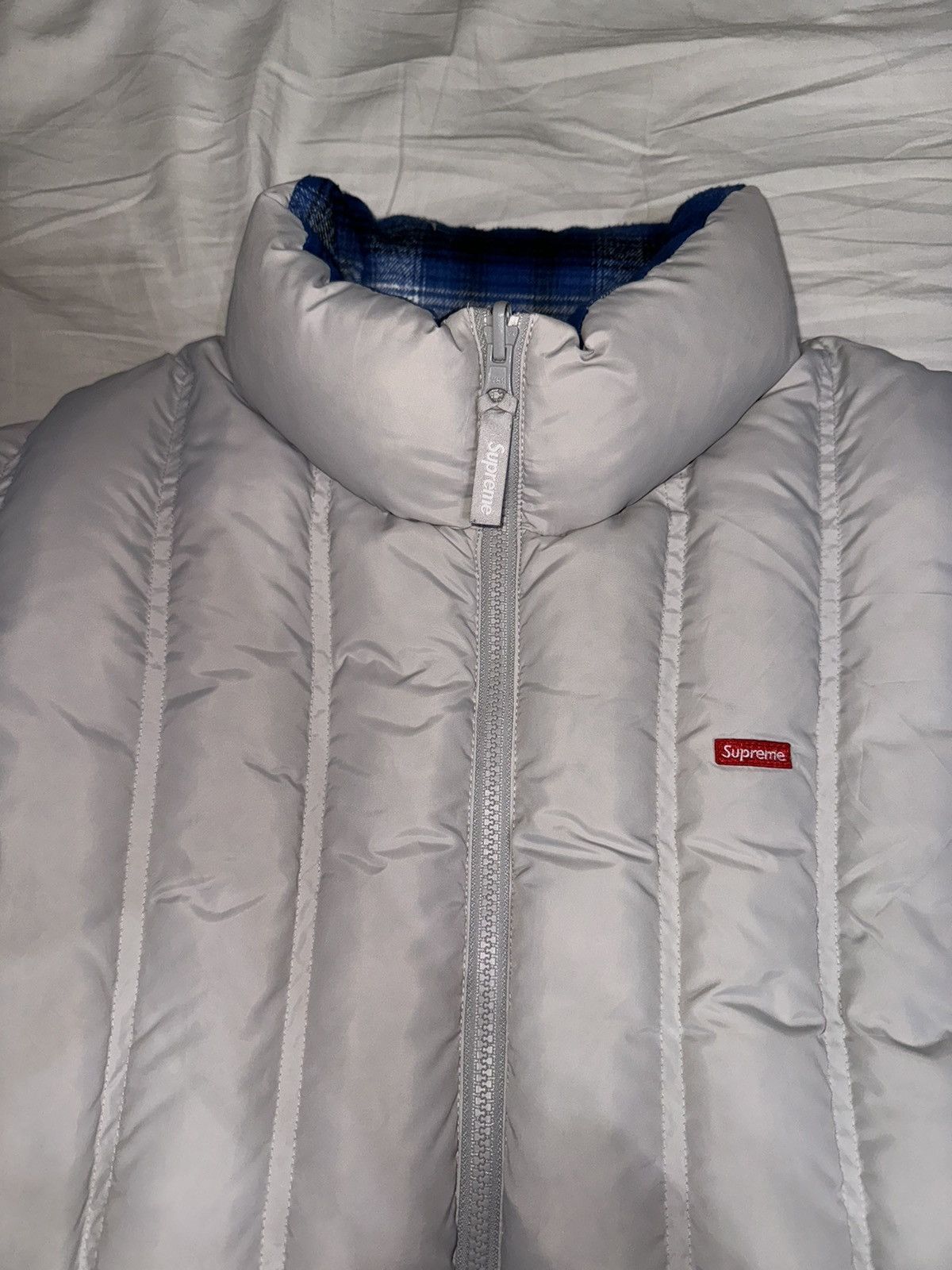 Supreme Supreme FW 22 Grey reversible blue flannel puffer jacket Size US M / EU 48-50 / 2 - 6 Thumbnail