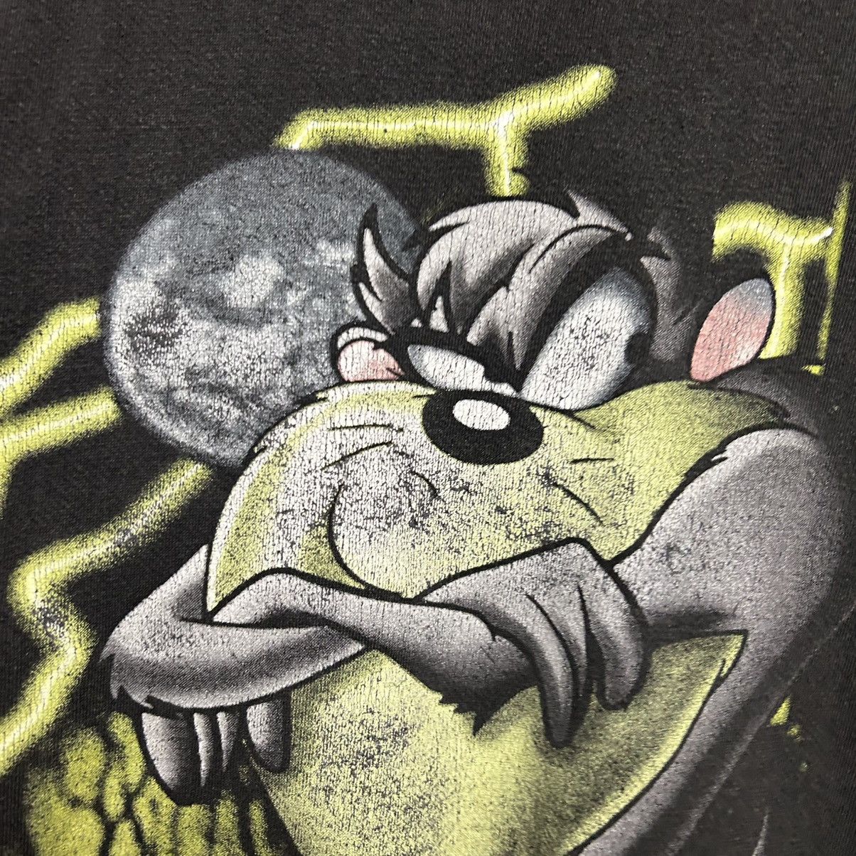 Warner Bros Vintage Warner Bros Looney Tunes 1997 Taz Cartoon sweatshirt Size US S / EU 44-46 / 1 - 3 Thumbnail