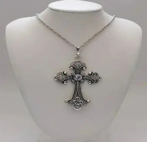 Jewelry Rhinestone Cross Pendant Necklace Size ONE SIZE - 2 Thumbnail