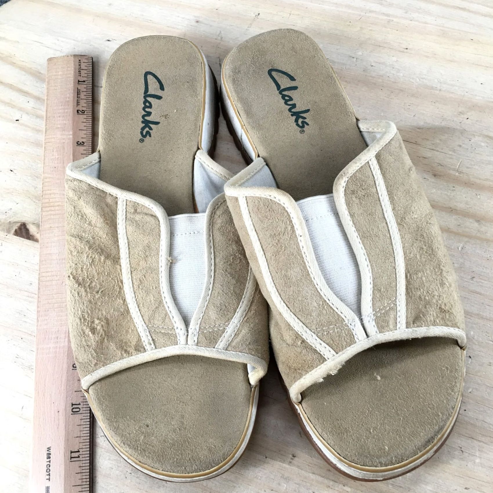 Clarks Clarks Sandals Womens 11 M Slip On Slides Beige Faux Suede Open Toe Wedge Casual Size US 11 / IT 41 - 5 Thumbnail