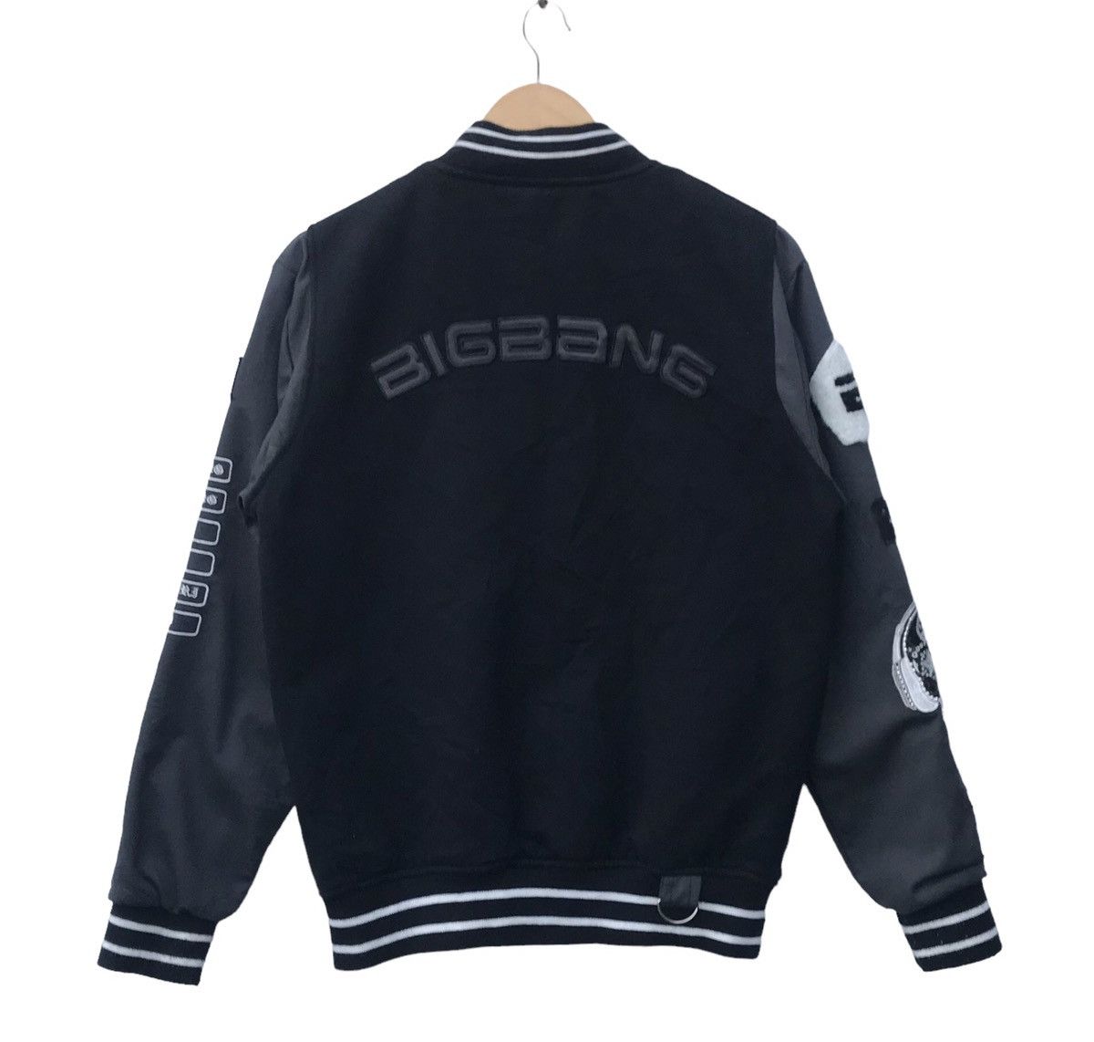 Band Tees BigBang K-Pop Band Varsity Jacket Size US M / EU 48-50 / 2 - 10 Thumbnail