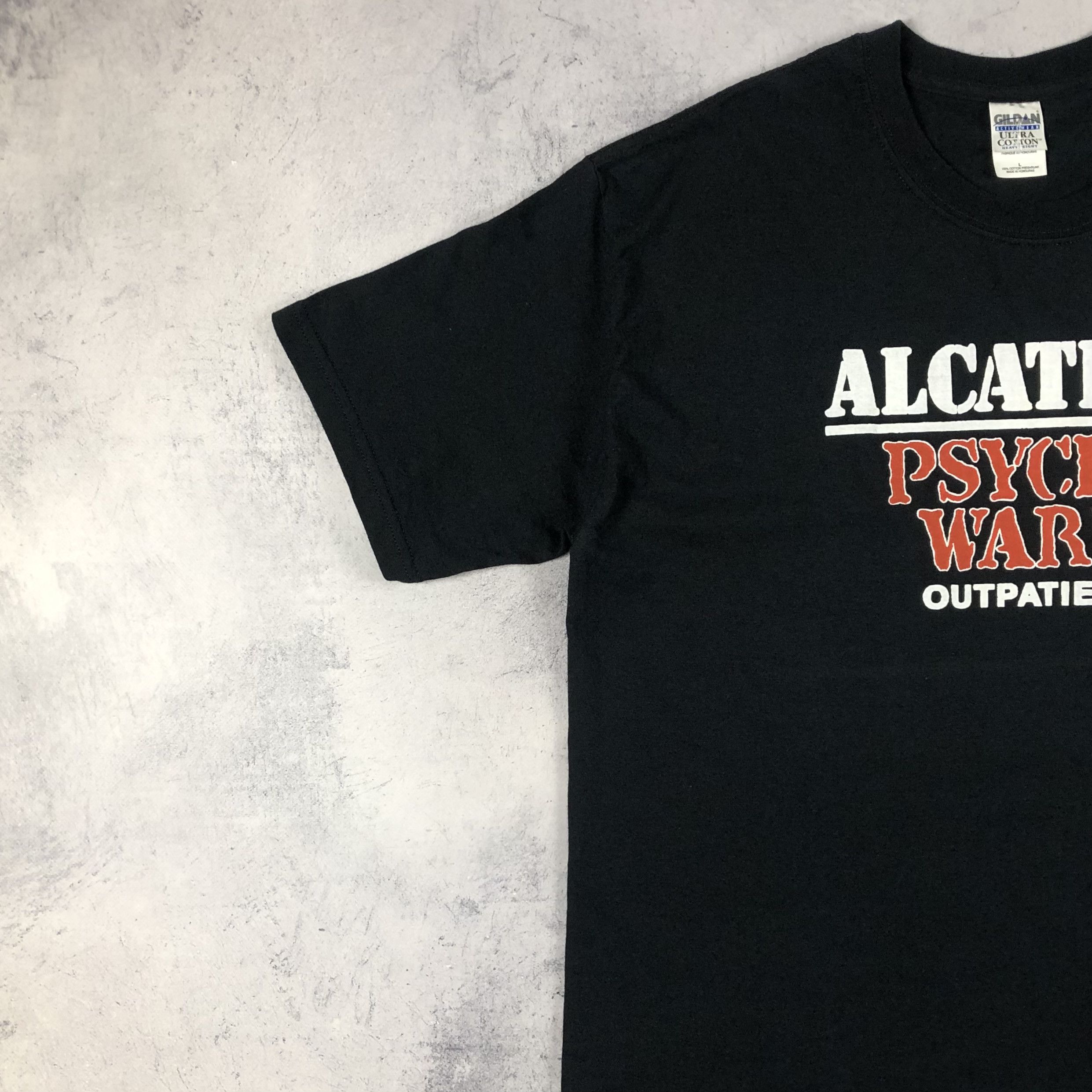 Vintage Vintage Alcatraz Psycho Ward Outpatient Tee Size US L / EU 52-54 / 3 - 6 Thumbnail
