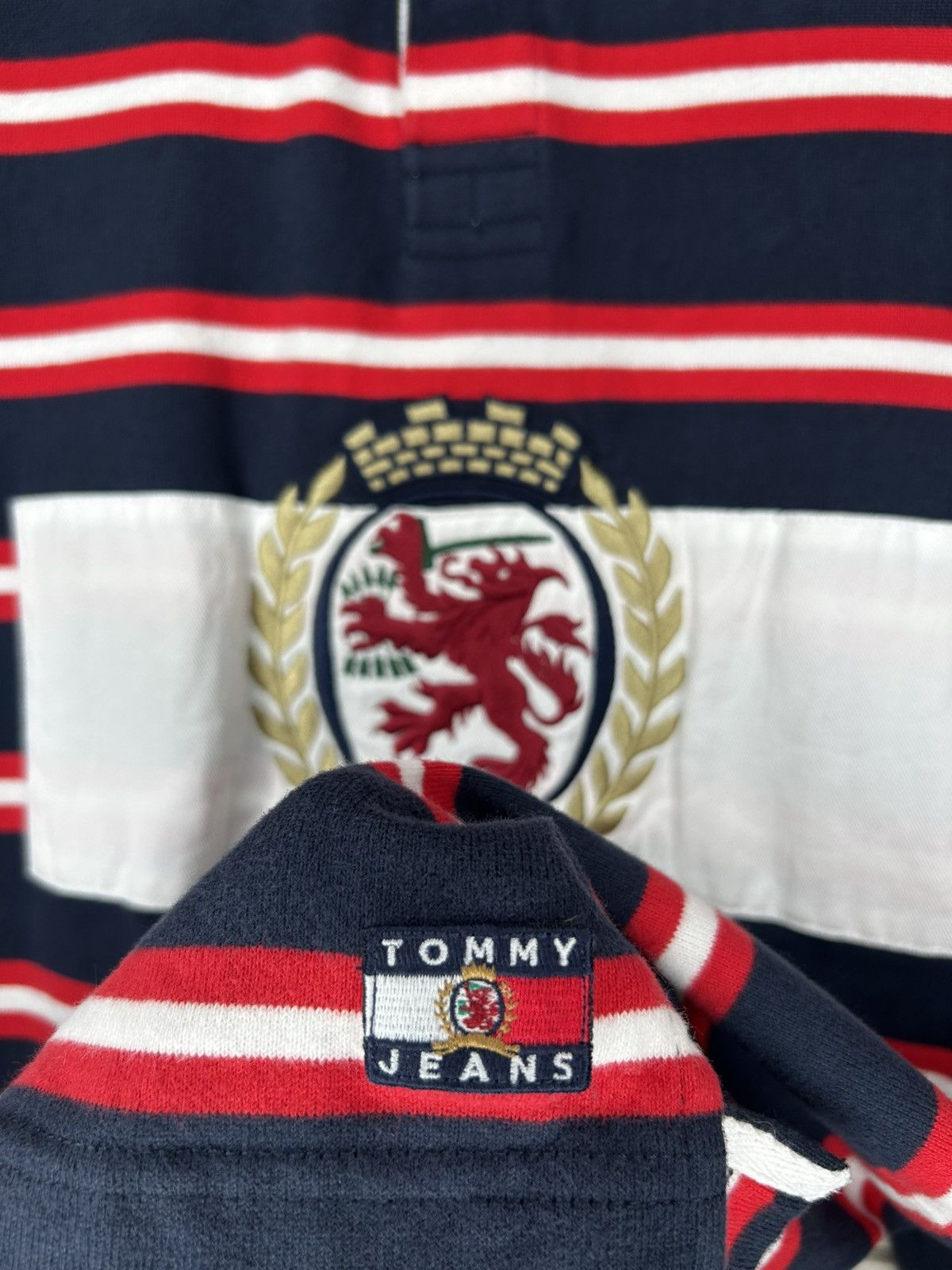Tommy Hilfiger Tommy Jeans Crest Striped Rugby Top Size US M / EU 48-50 / 2 - 7 Thumbnail