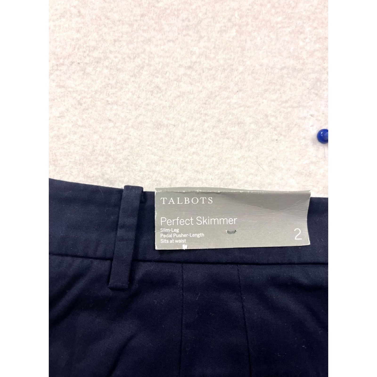 Talbots Talbots Perfect Skimmer Pants Dark Navy Size 2 Womens Pants Cropped Capris Navy 2 Size 26" / US 2 / IT 38 - 7 Thumbnail