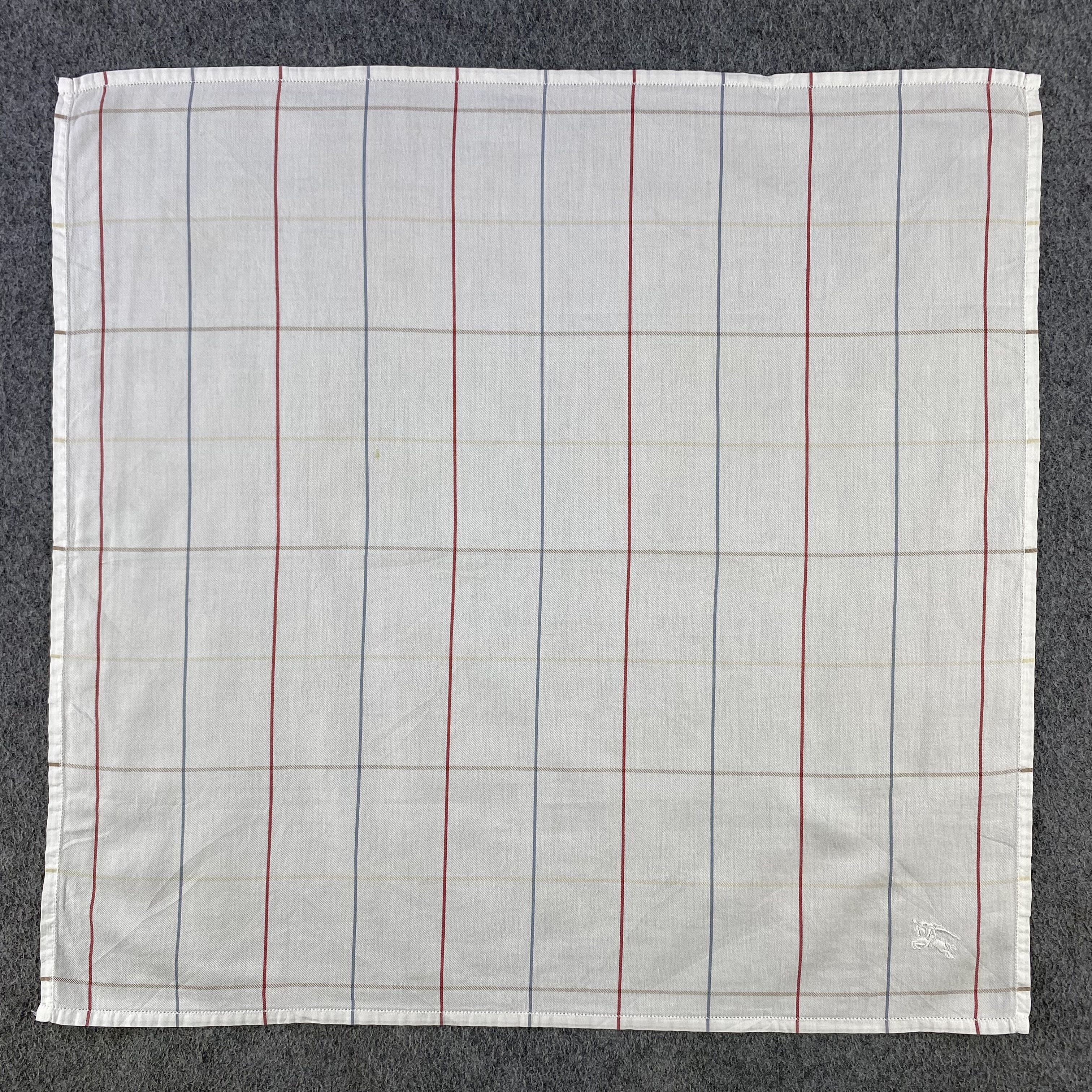 Burberry × Vintage Burberry Handkerchief/Neckerchief/Bandana HC594 Size ONE SIZE - 1 Thumbnail