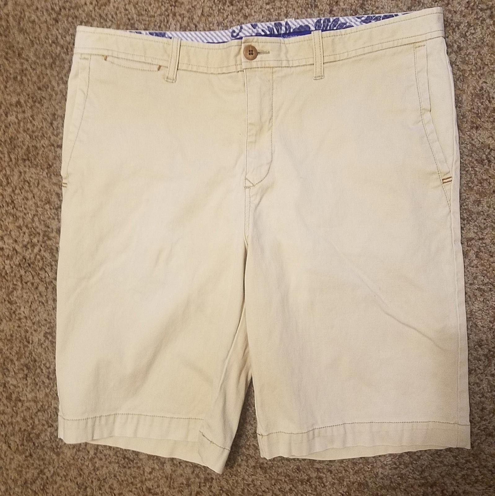 Tommy Bahama Tommy Bahama Men's Tan Shorts Size 36 Size US 36 / EU 52 - 1 Thumbnail
