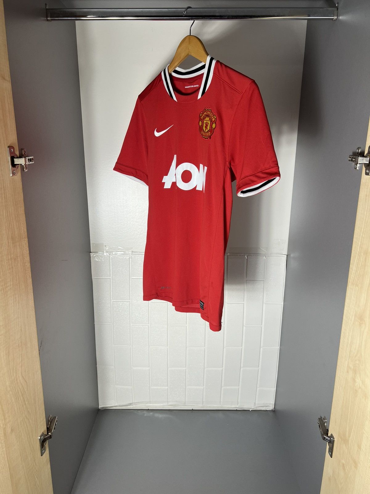 Nike VINTAGE NIKE FC MANCHESTER UNITED ENGLAND SOCCER JERSEY Y2K Size US S / EU 44-46 / 1 - 8 Thumbnail