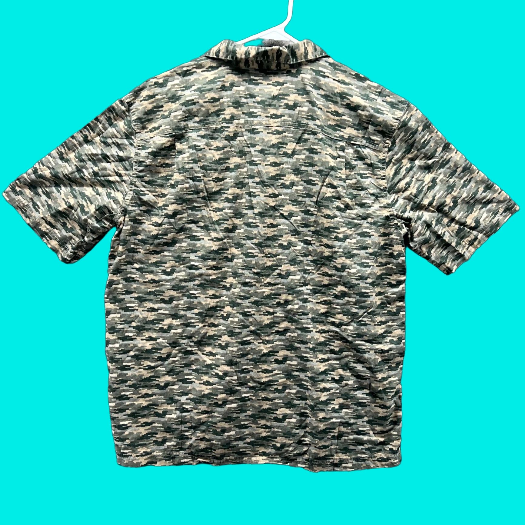 Vintage VINTAGE LL Bean Shirt Men Large Green Button-Down Camouflage Tropical Woven Cotton Button-Up Short Sleeve Chest 42 in Size US L / EU 52-54 / 3 - 1 Thumbnail