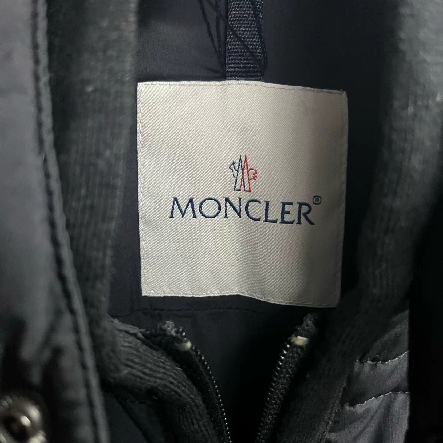 Moncler moncler black striped down jacket with tags Size US S / EU 44-46 / 1 - 3 Thumbnail