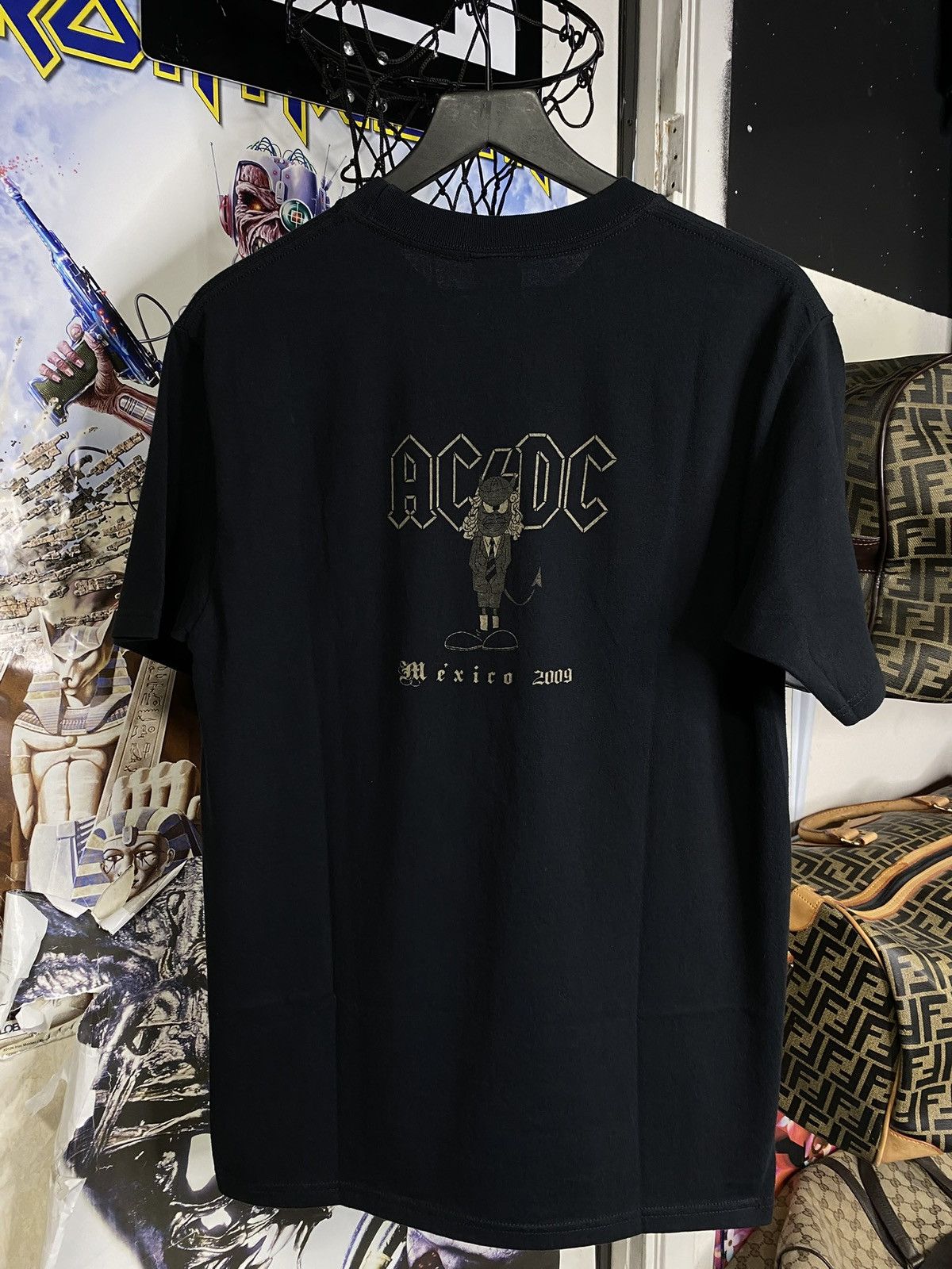 Vintage Vintage AC/DC Band T-Shirt Vtg Tour Tee Size Medium Size US M / EU 48-50 / 2 - 2 Thumbnail