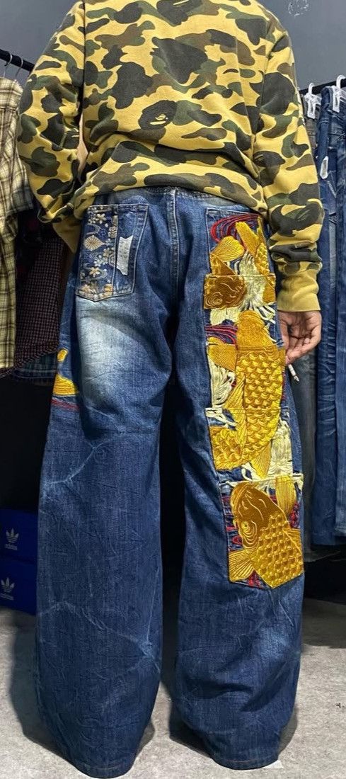 Karakuri Tamashii Karakuri Tamashii Multi Pocket Embroidered Koi Fish Jeans Size US 38 / EU 54 - 18 Thumbnail