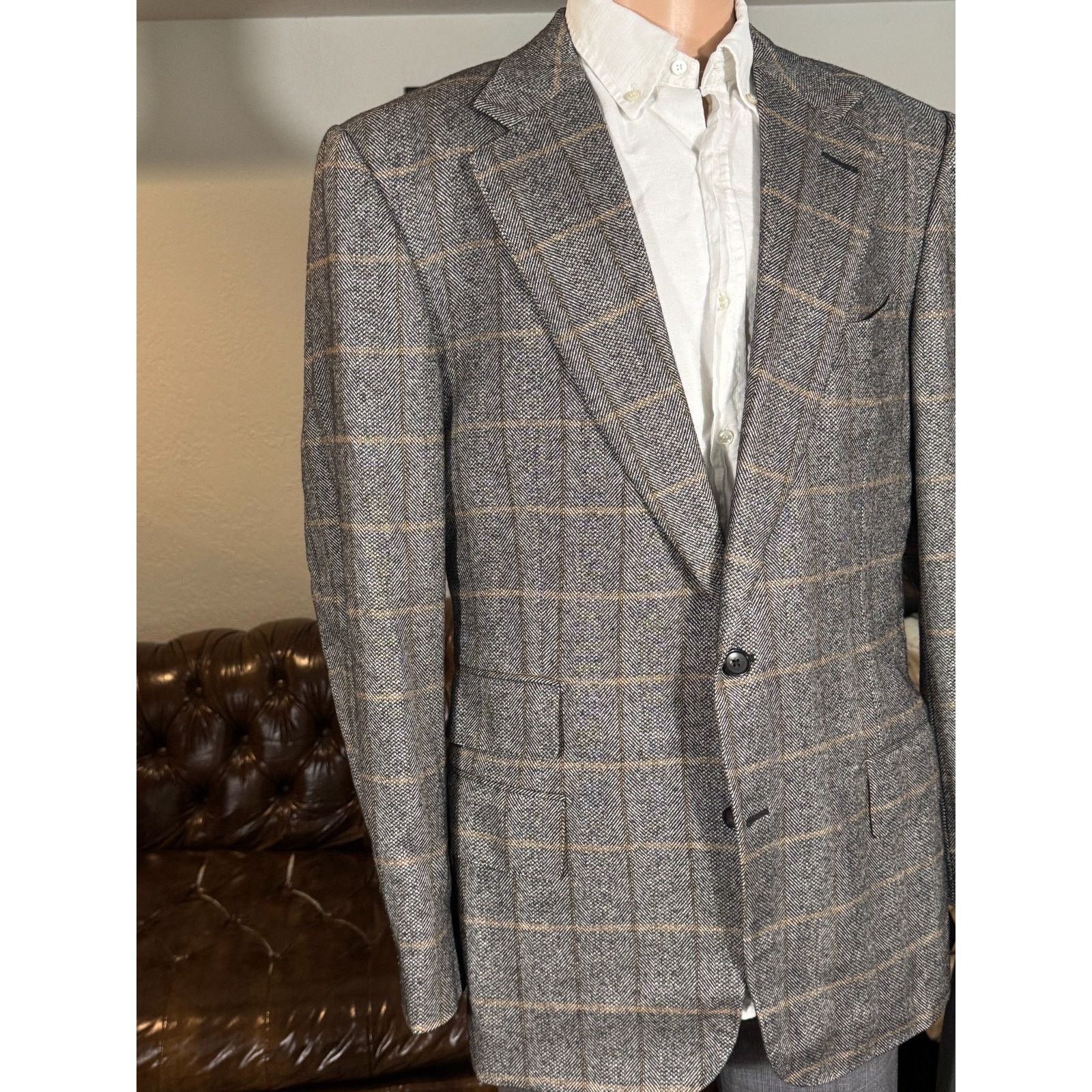 Tom Ford Tom Ford Herringbone Tweed Camel Sport Coat 56 46L Wool Gray Size 46L - 3 Thumbnail