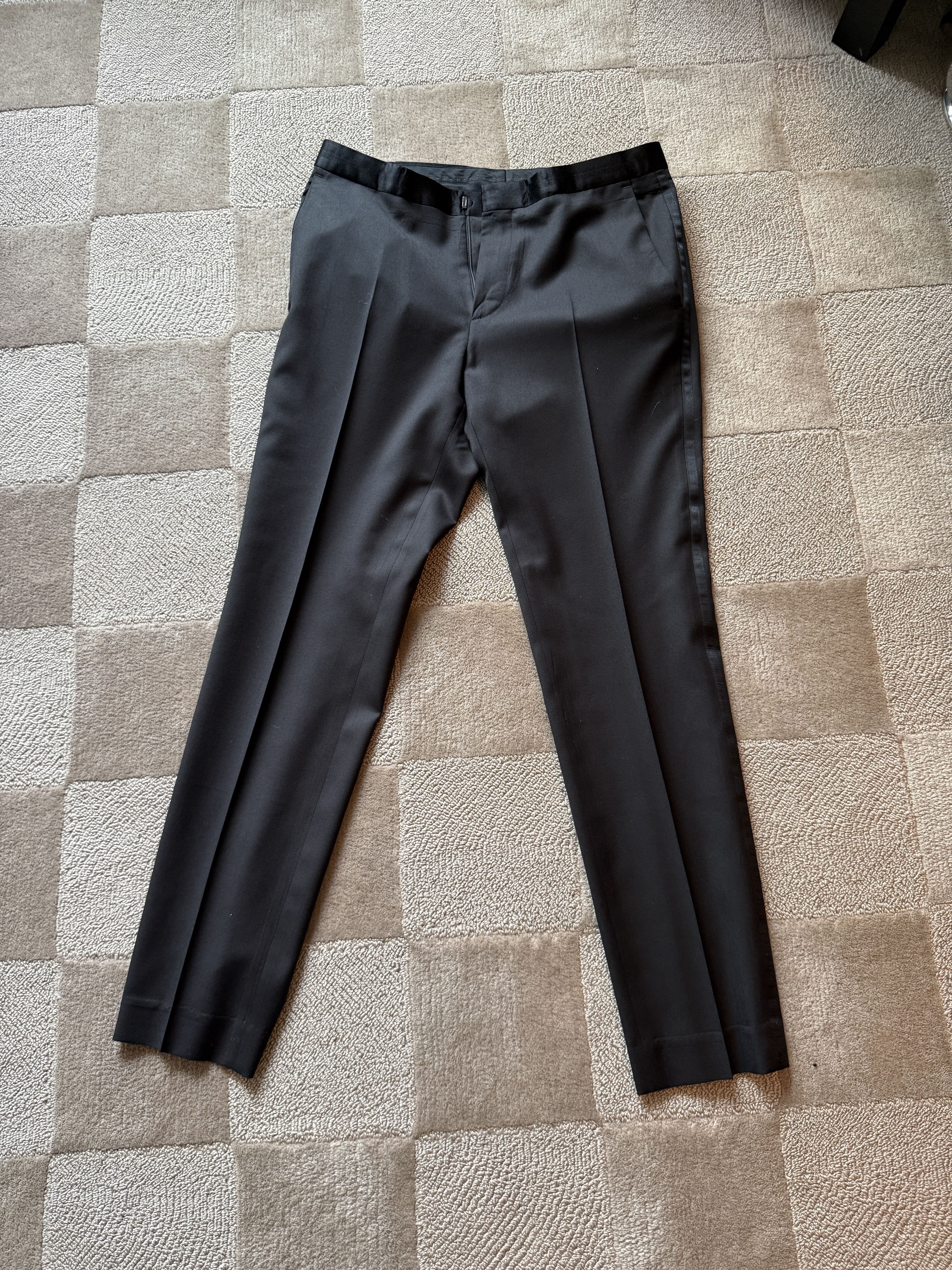 Hugo Boss Hugo Boss Black Tuxedo – Size 36R – Mint Condition Size 36R - 12 Thumbnail