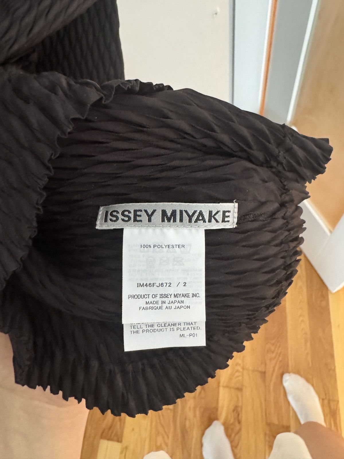Issey Miyake Sleek Pleats Short Sleeve Top Size ONE SIZE - 3 Thumbnail