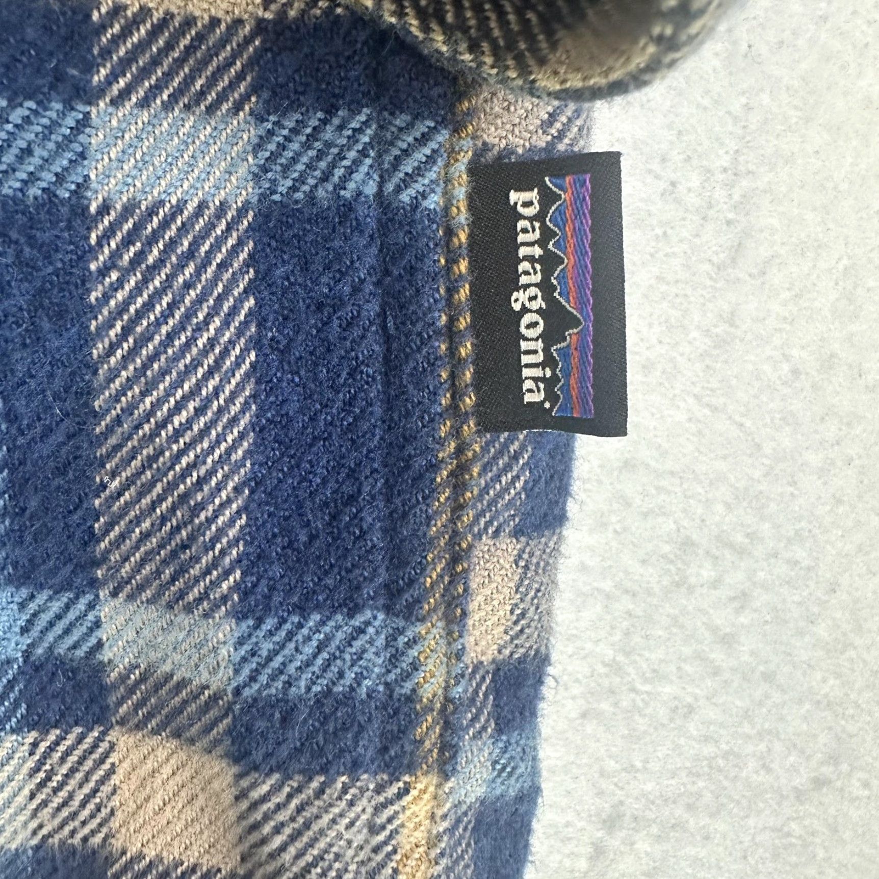 Patagonia Patagonia Shirt Mens Medium Blue Plaid Cotton Flannel Long Sleeve Button-Up Size US M / EU 48-50 / 2 - 5 Thumbnail