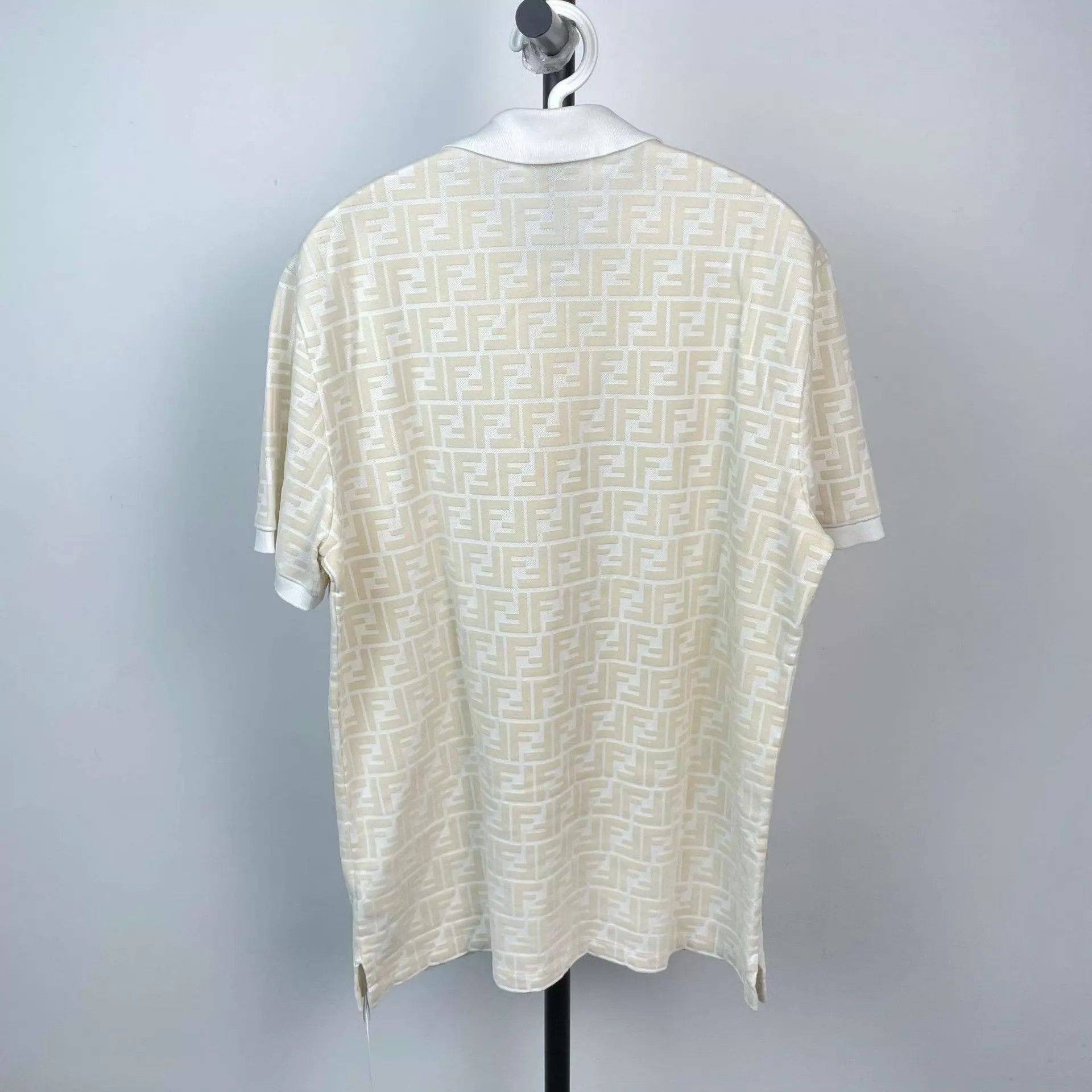 Fendi Fendi 97 New white print short sleeve XL Size XL / US 12-14 / IT 48-50 - 2 Thumbnail
