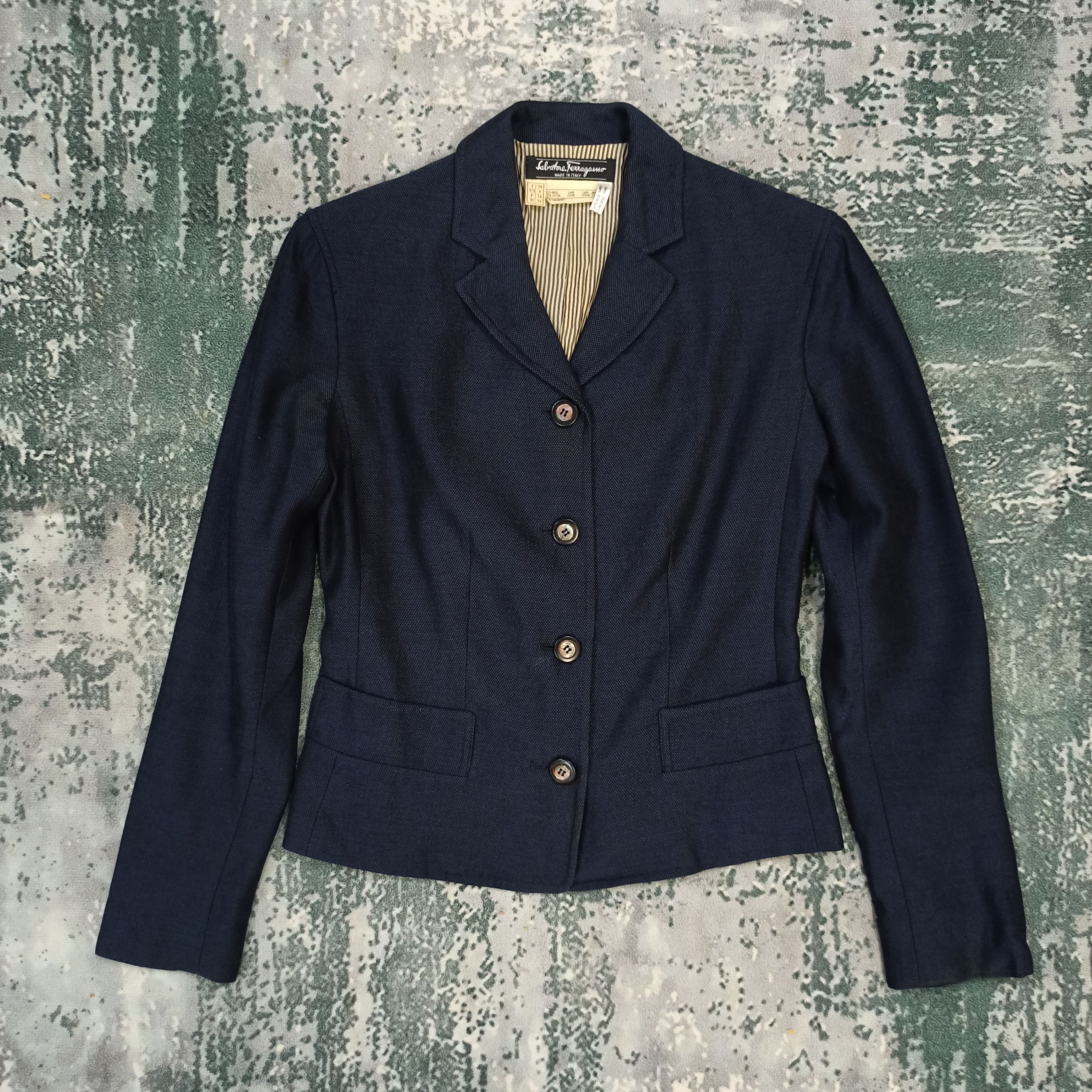 Salvatore Ferragamo Vintage Salvatore Ferragamo Blazer Women Size S / US 4 / IT 40 - 1 Thumbnail
