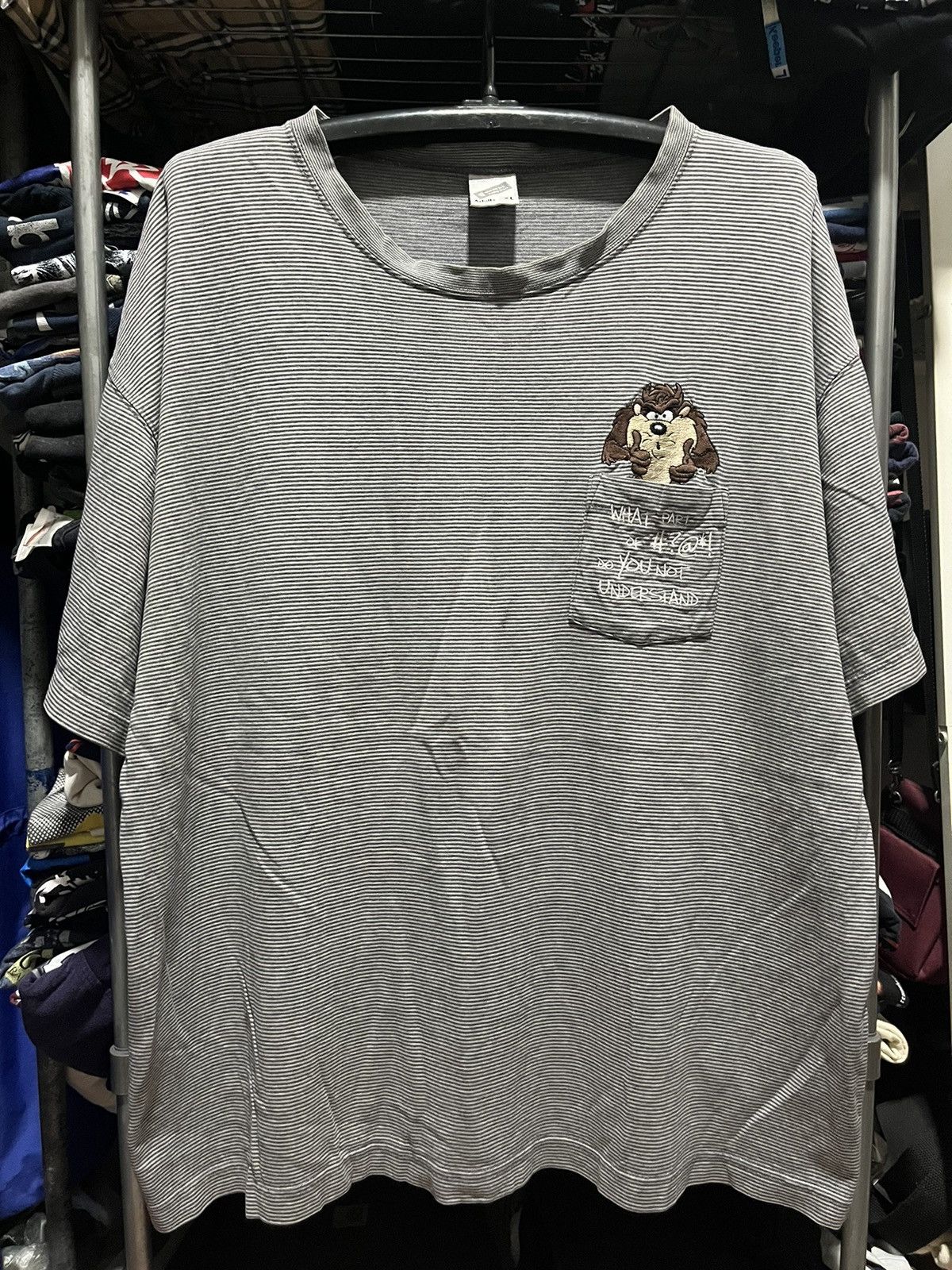 Warner Bros Tasmanian Devil Looney Tunes Cartoon Tee 1998s Size US XL / EU 56 / 4 - 1 Thumbnail