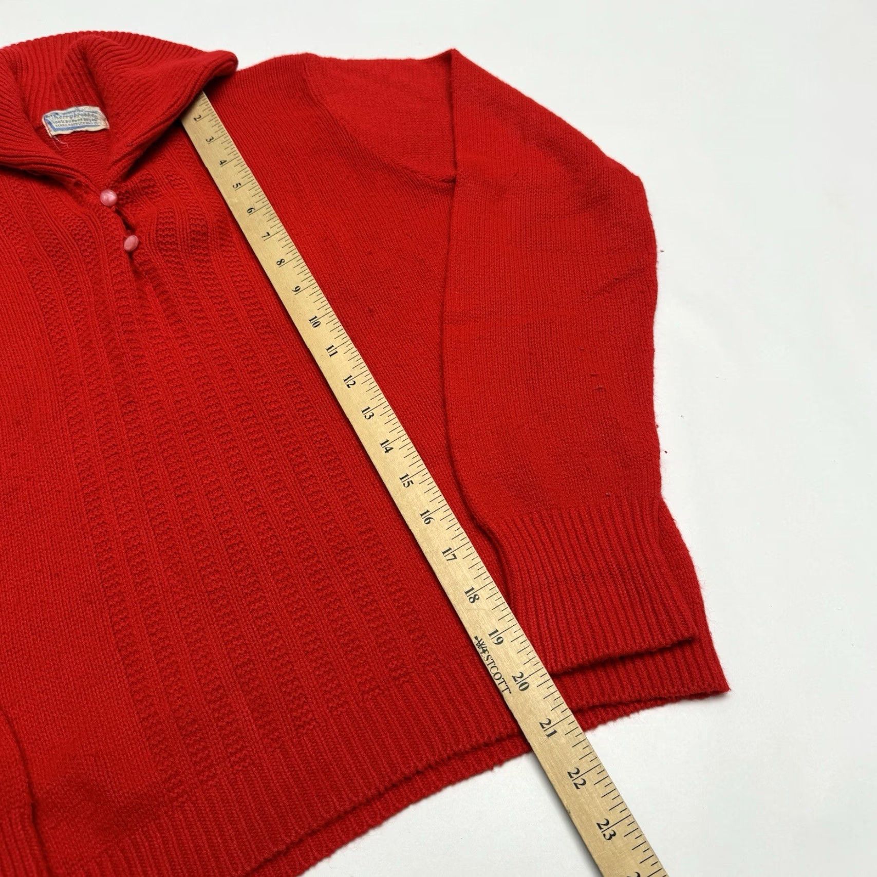 Vintage VINTAGE Sears Roebuck & Co Kerrybrooke Red 1/4 Button Sweater Womens S 1950s 50s Casual Acrylic Secretary/Geek Size S / US 4 / IT 40 - 7 Thumbnail