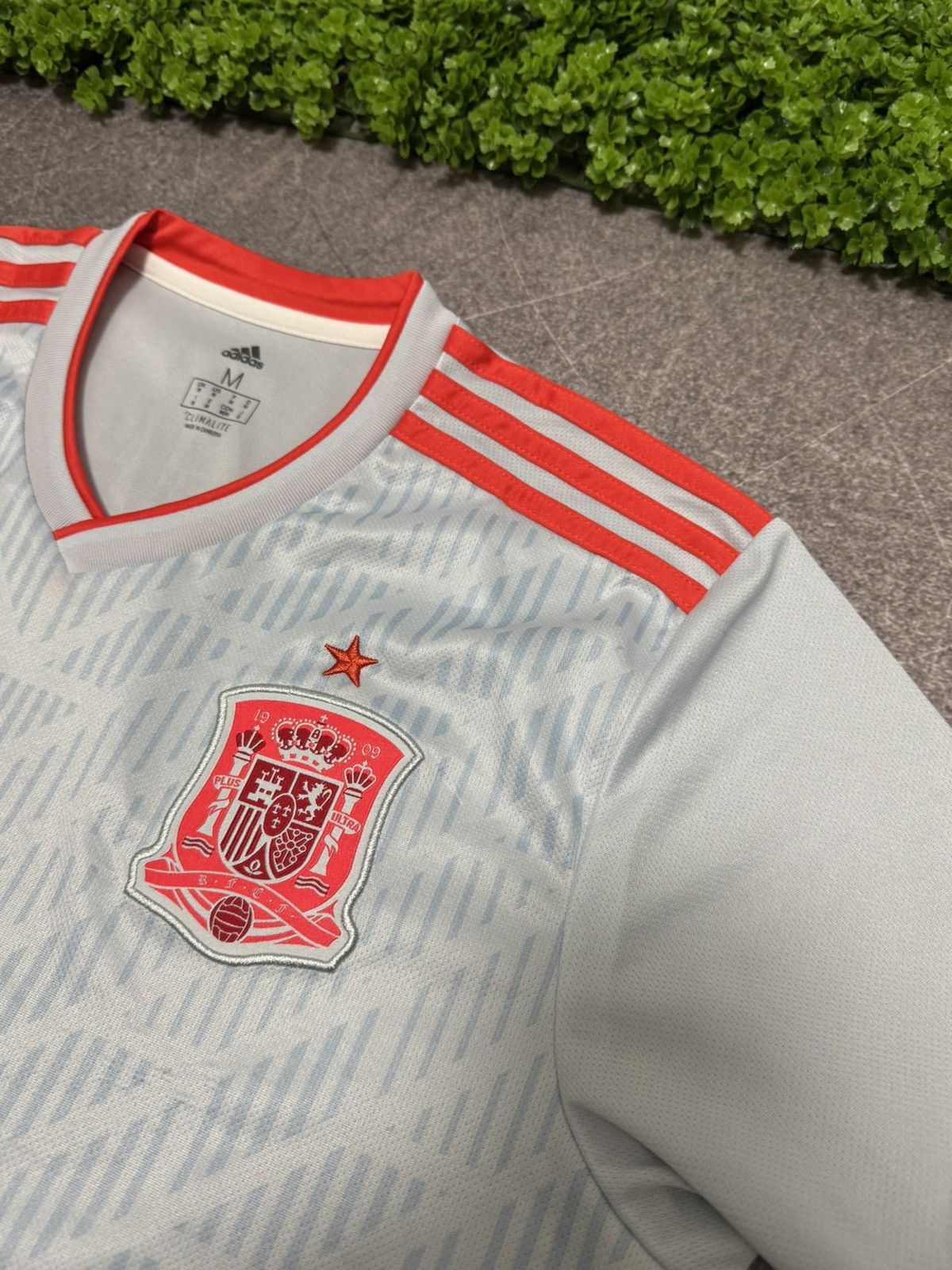 Adidas Spain 2018 2019 away soccer football jersey shirt kit tee Size US M / EU 48-50 / 2 - 8 Thumbnail