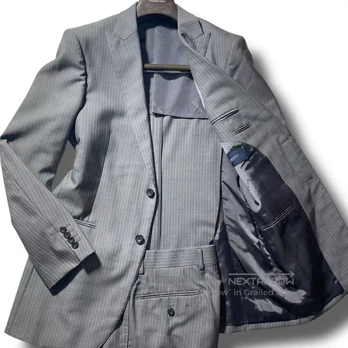 Burberry Burberry London Men's Wool Suit. Size US M / EU 48-50 / 2 - 1 Thumbnail