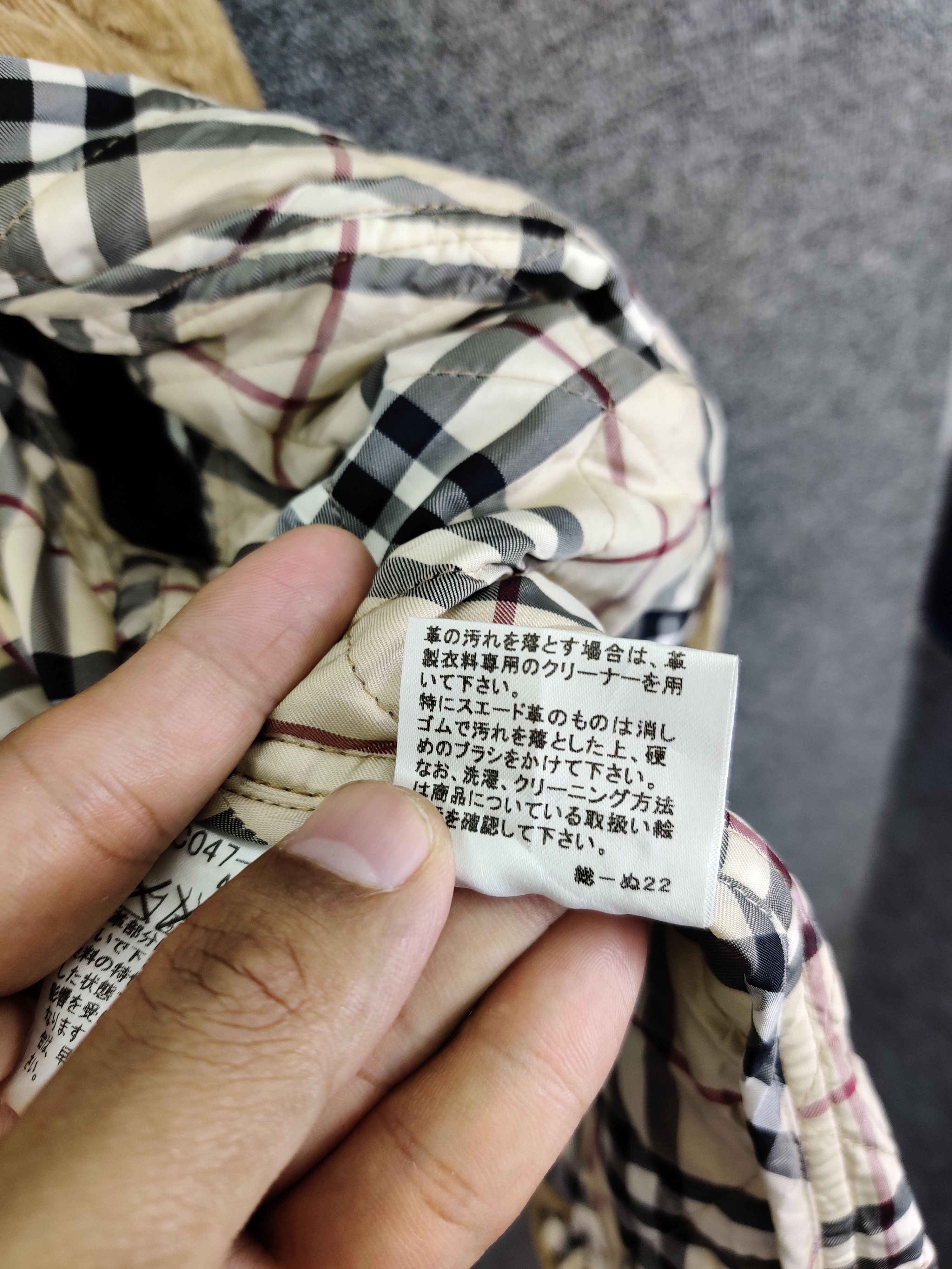 Burberry Vintage Burberry London Nova Check Quilted Distressed Jacket Size US M / EU 48-50 / 2 - 16 Thumbnail