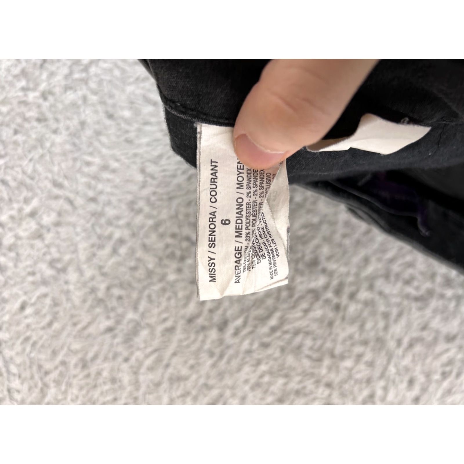 Gloria Vanderbilt Gloria Vanderbilt Jeans Adult 6 Black Straight Denim Zip Fly Womens Size 28" / US 6 / IT 42 - 3 Thumbnail