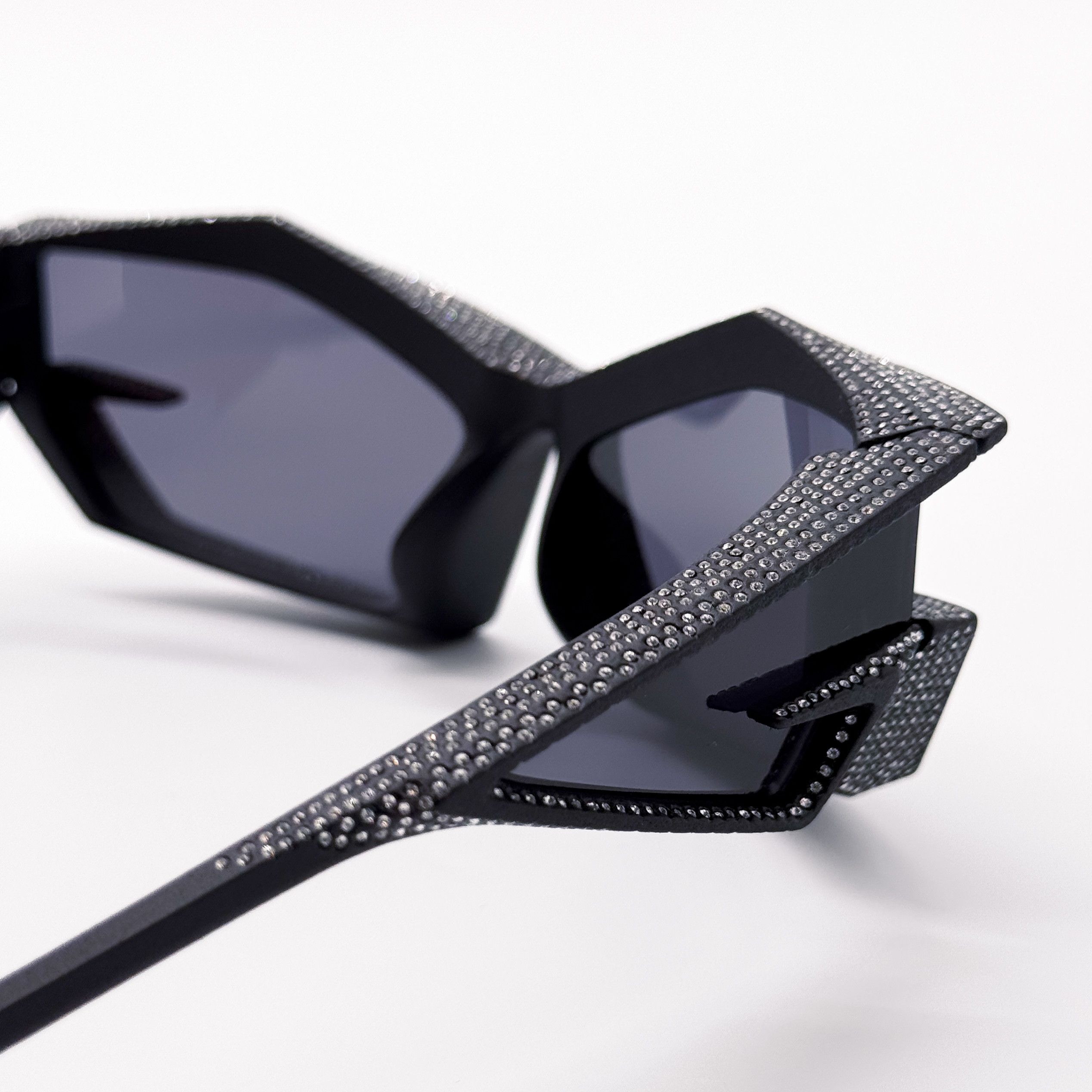 Givenchy NEW GIVENCHY GV40082I 02A MATTE BLACK WOMEN SUNGLASSES Size ONE SIZE - 7 Thumbnail