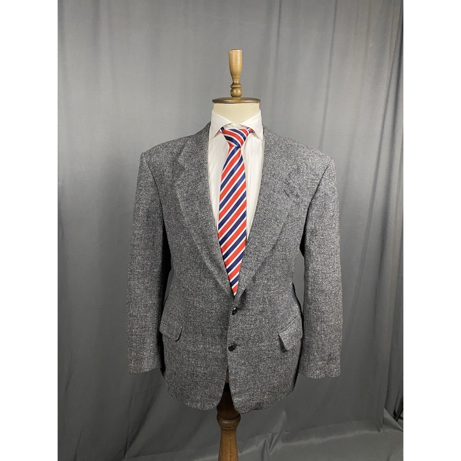 Harris Tweed Harris Tweed Herringbone Men's Gray Wool Blazer Sportcoat Ja Size 52S - 1 Thumbnail