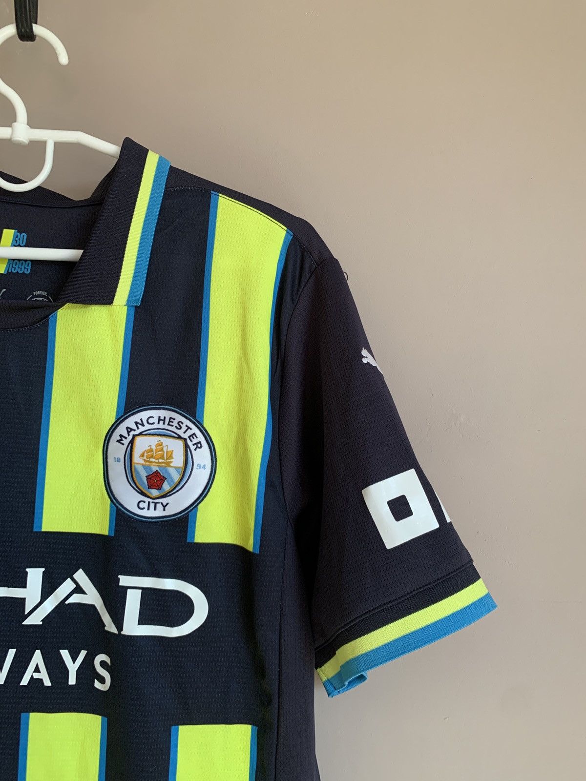 Puma Manchester City Away Football Shirt Puma Soccer Jersey Sz M Size US M / EU 48-50 / 2 - 5 Thumbnail