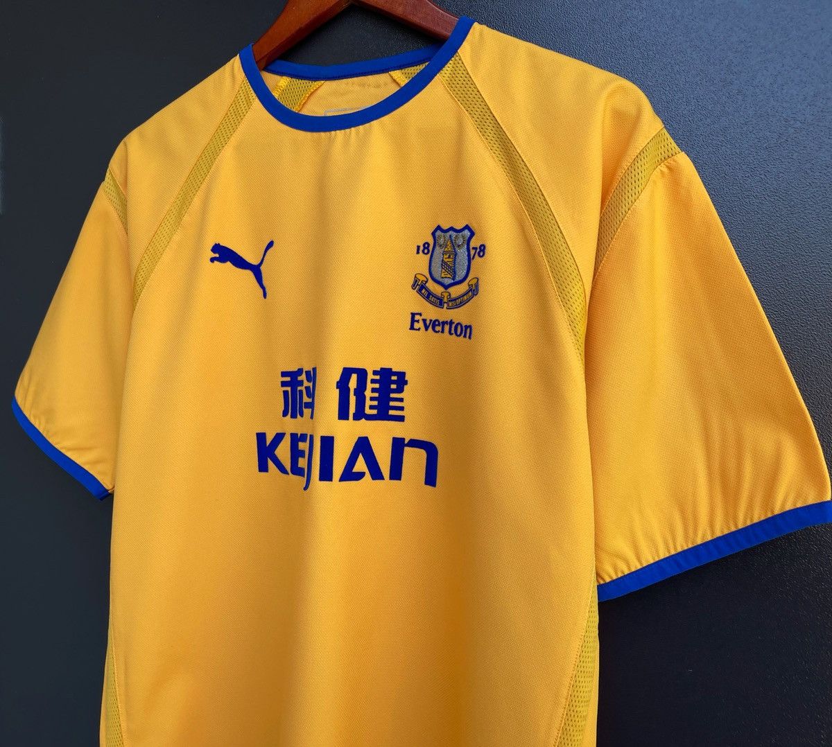 Puma EVERTON 2003/2004 AWAY FOOTBALL SHIRT SOCCER JERSEY PUMA Size US M / EU 48-50 / 2 - 2 Thumbnail