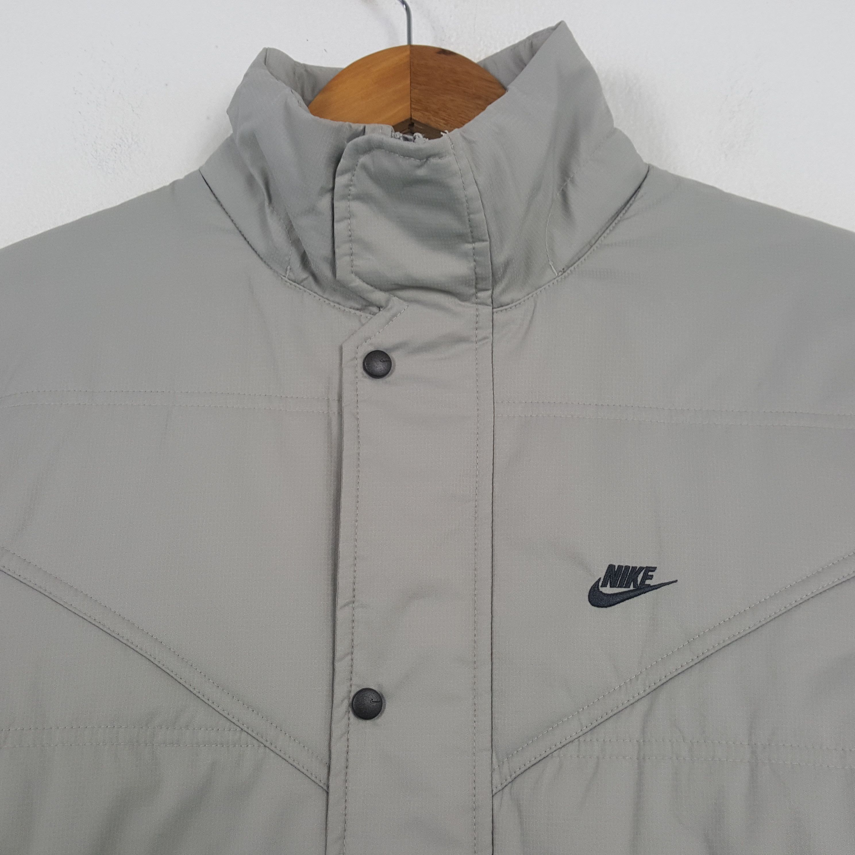 Nike × Vintage Vintage NIKE Sportswear Puffer Jacket C293N28 Size US M / EU 48-50 / 2 - 2 Thumbnail