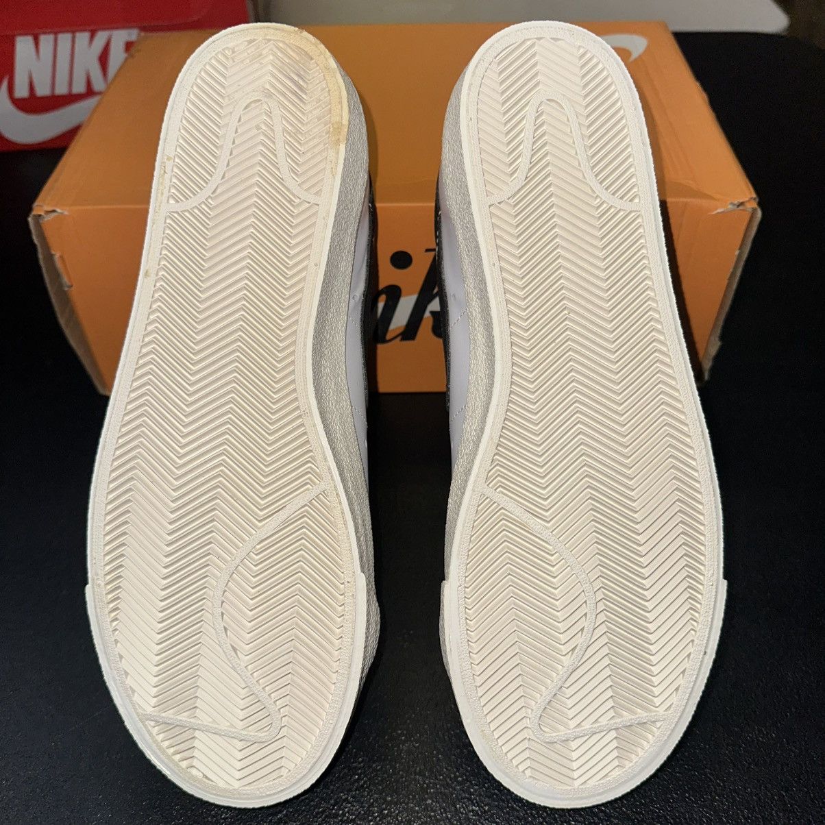 Nike Size 9.5W - Nike Blazer Low 77 White Black DC4769-102 Size US 9.5 / IT 39.5 - 5 Thumbnail