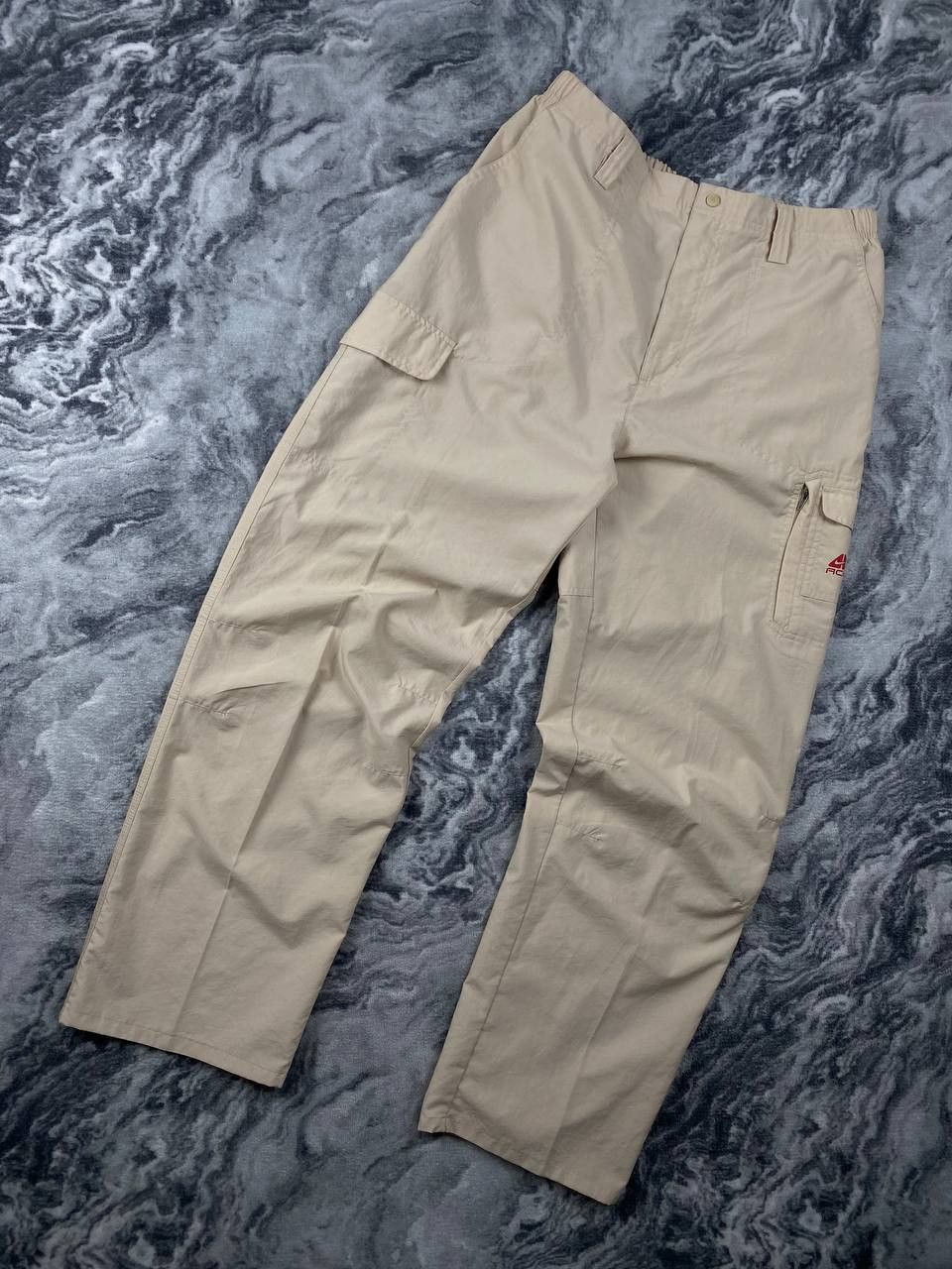 Nike ACG Vintage Nike ACG Cargo Baggy Pants Y2K Men Size L Beige Size US 34 / EU 50 - 1 Thumbnail