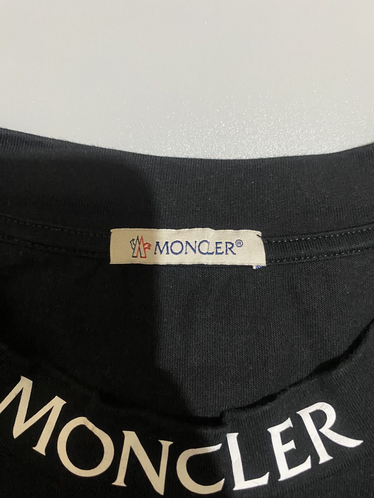 Moncler MONCLER ROUNDNECK SHIRT Size US L / EU 52-54 / 3 - 3 Thumbnail