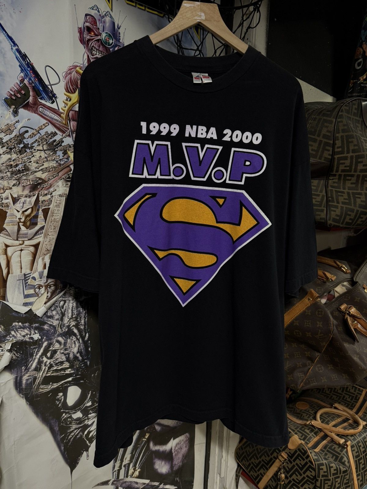 NBA 90’s Vintage Lakers Shaq MVP Tee Shirt 2XL Size US XXL / EU 58 / 5 - 6 Thumbnail