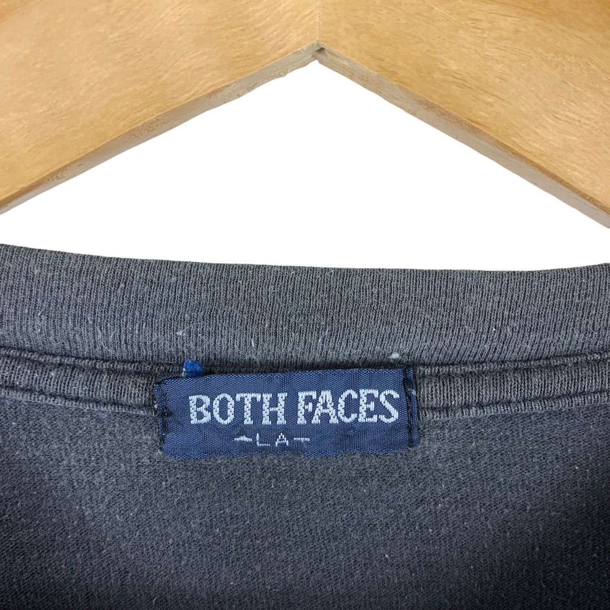 Other Vintage BOTH FACES LA Graphic Black Japanese Streetwear Tee Size US L / EU 52-54 / 3 - 3 Thumbnail