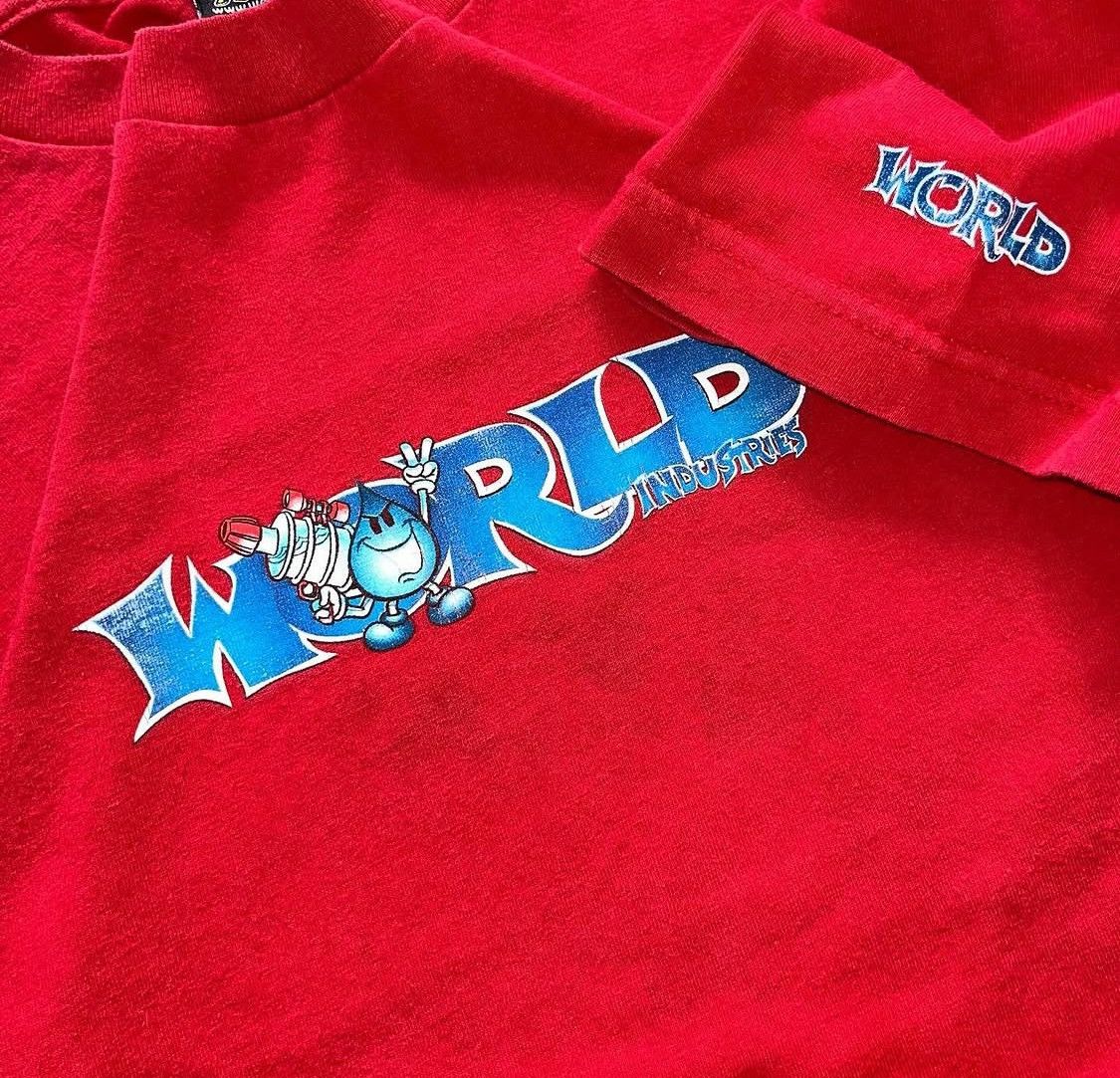 World Industries VINTAGE T SHIRT WORLD INDUSTRIES RED Size US S / EU 44-46 / 1 - 1 Thumbnail