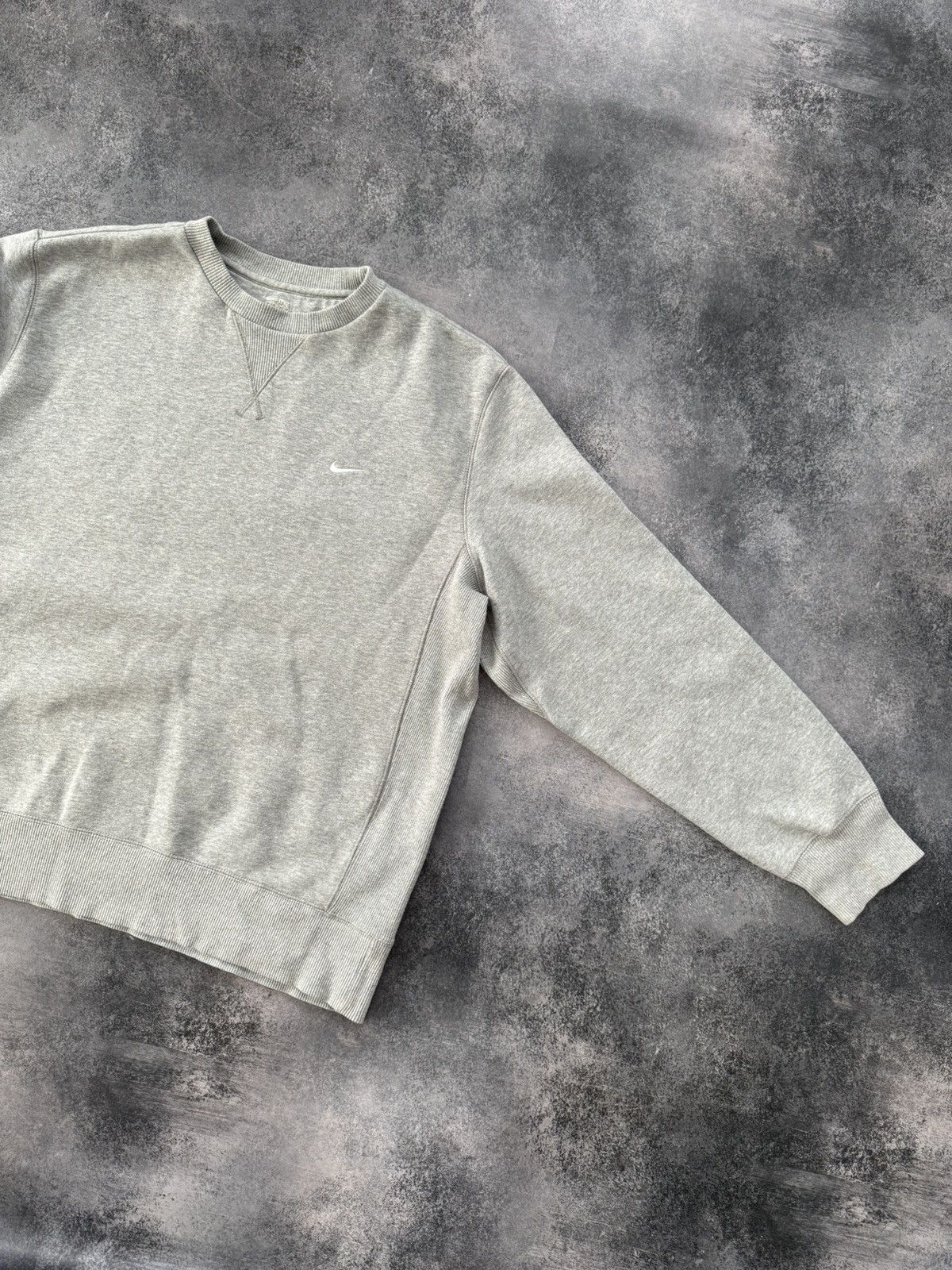 Nike Vintage Nike Boxy Y2K Crewneck Sweatshirt mini swoosh y2k Size US XL / EU 56 / 4 - 6 Thumbnail