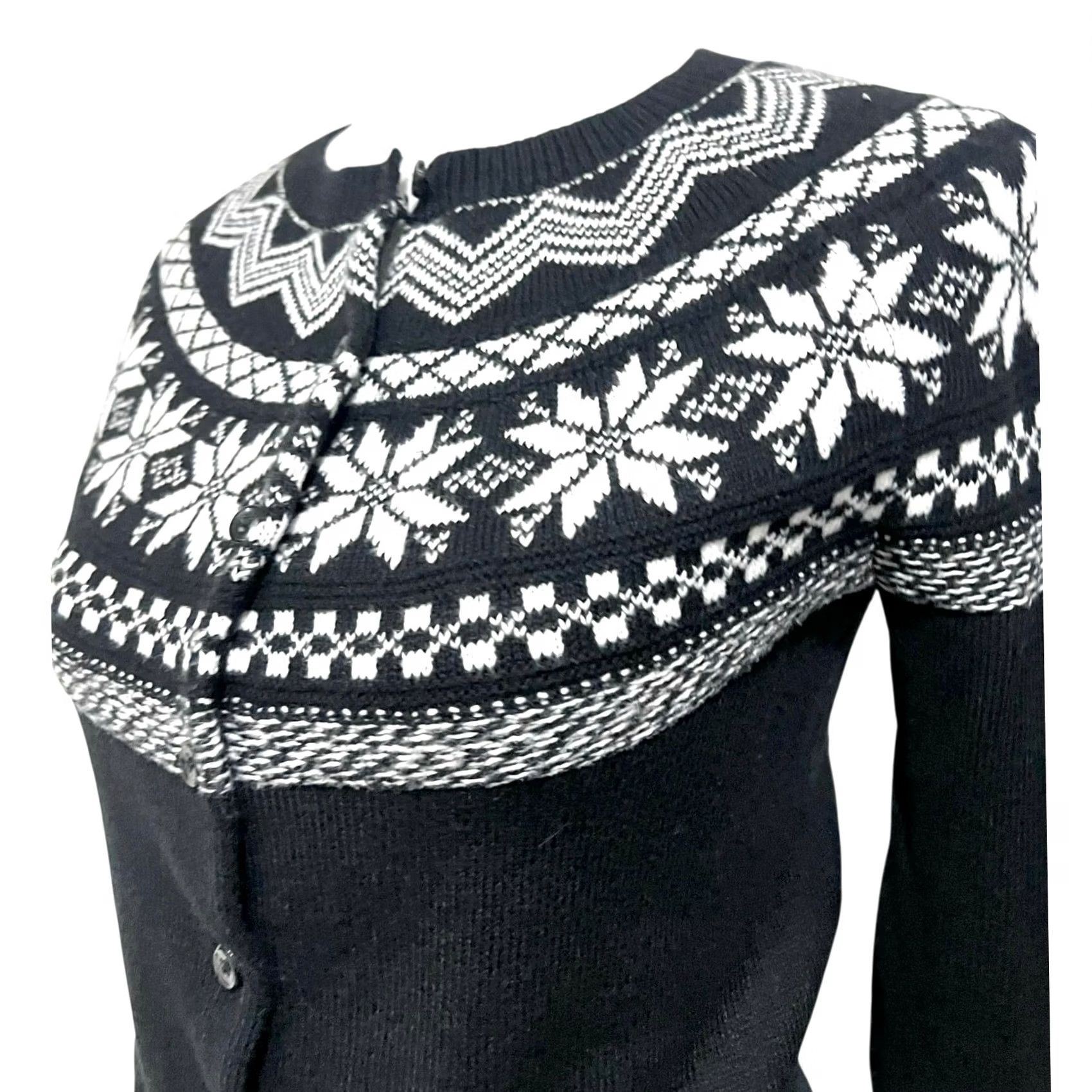 Talbots Talbots Snowflake Fair Isle Cardigan Cotton Blend Black & White Women’s XS Cardigan Womens XS Black White Fair Isle Knit Winter Casual Vintage? Size XS / US 0-2 / IT 36-38 - 4 Thumbnail