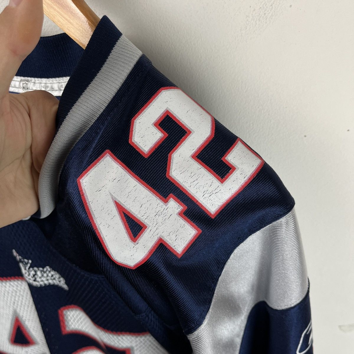Reebok Green-Ellis 42 Reebok Patriots Jersey NFL Football Y2k 2011 Size US S / EU 44-46 / 1 - 12 Thumbnail
