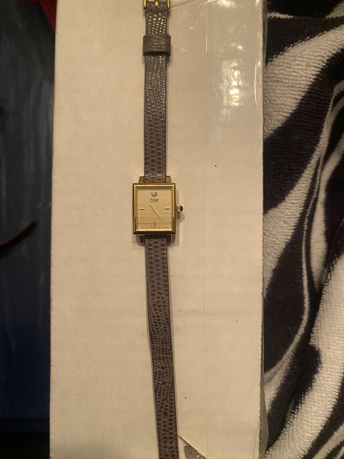 Pulsar Pulsar V230-5750 Womens Watch! New Battery! Size ONE SIZE - 7 Thumbnail