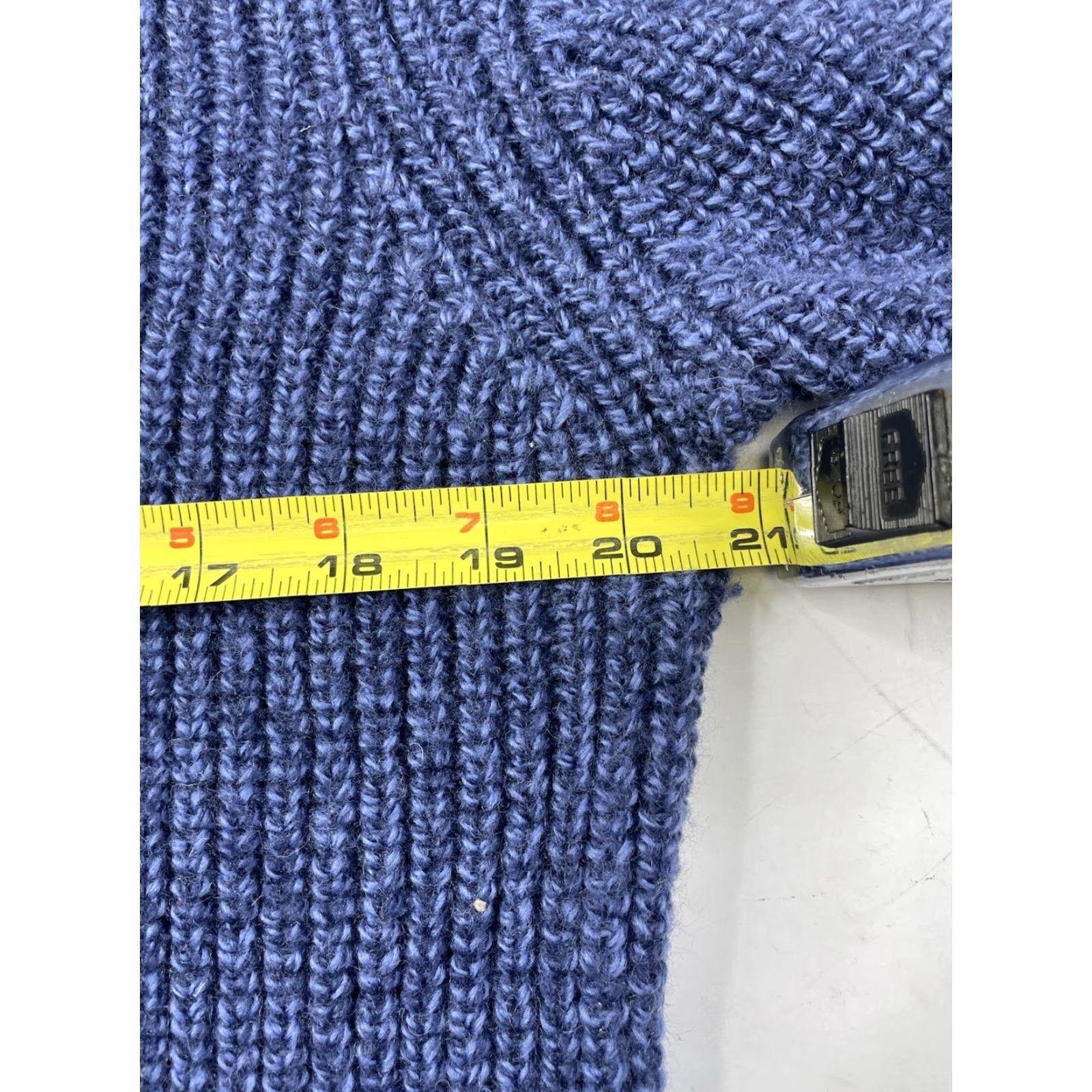 Market Aran Sweater Market Womens Large Virgin Wool Blue 1/4 Zip Knit Pullover Ireland Gyro? No rips or stains Size L / US 10 / IT 46 - 7 Thumbnail