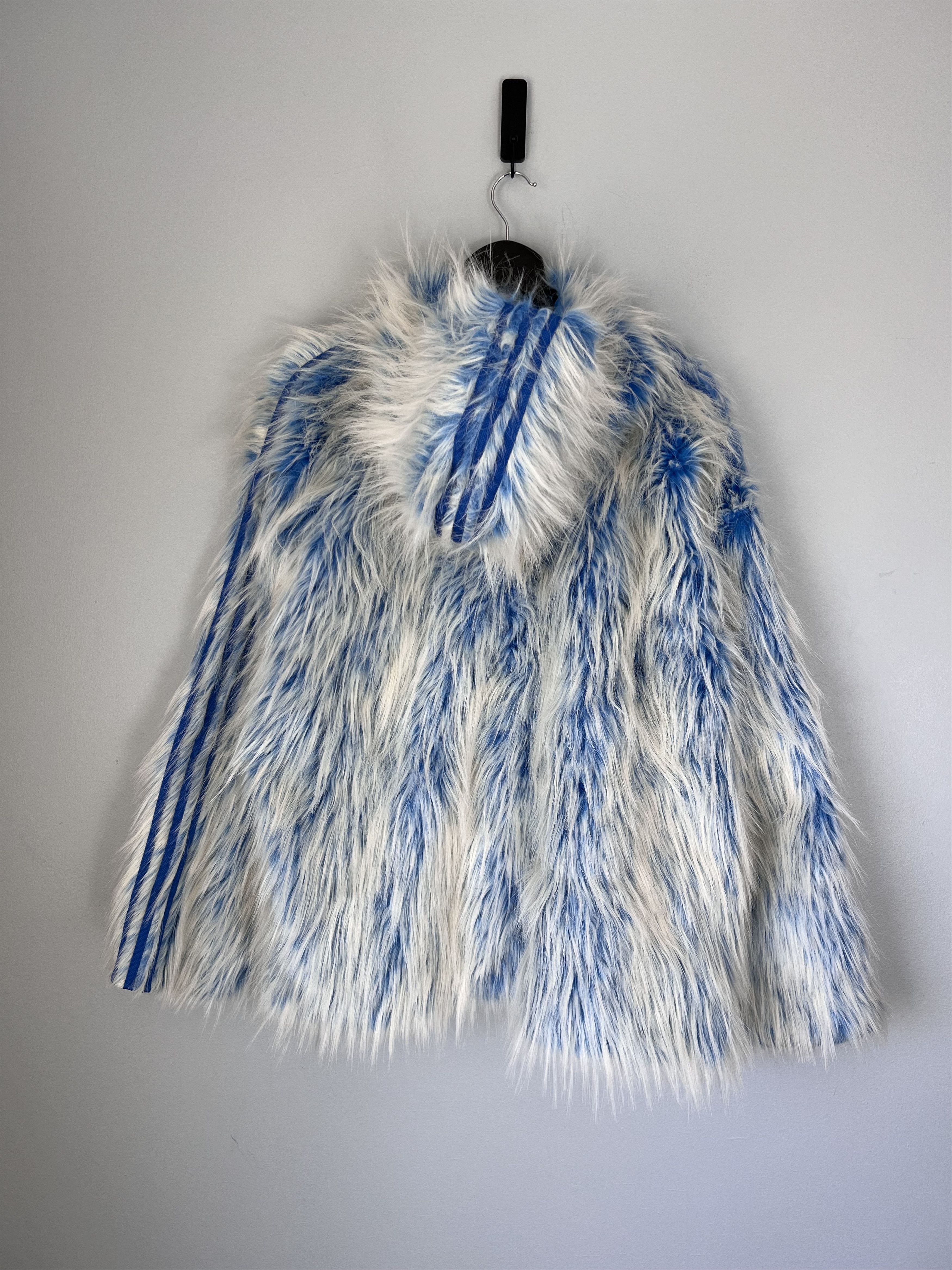 Adidas Kerwin Frost Adidas Yeti Track Suit in White Blue Size US M / EU 48-50 / 2 - 6 Thumbnail
