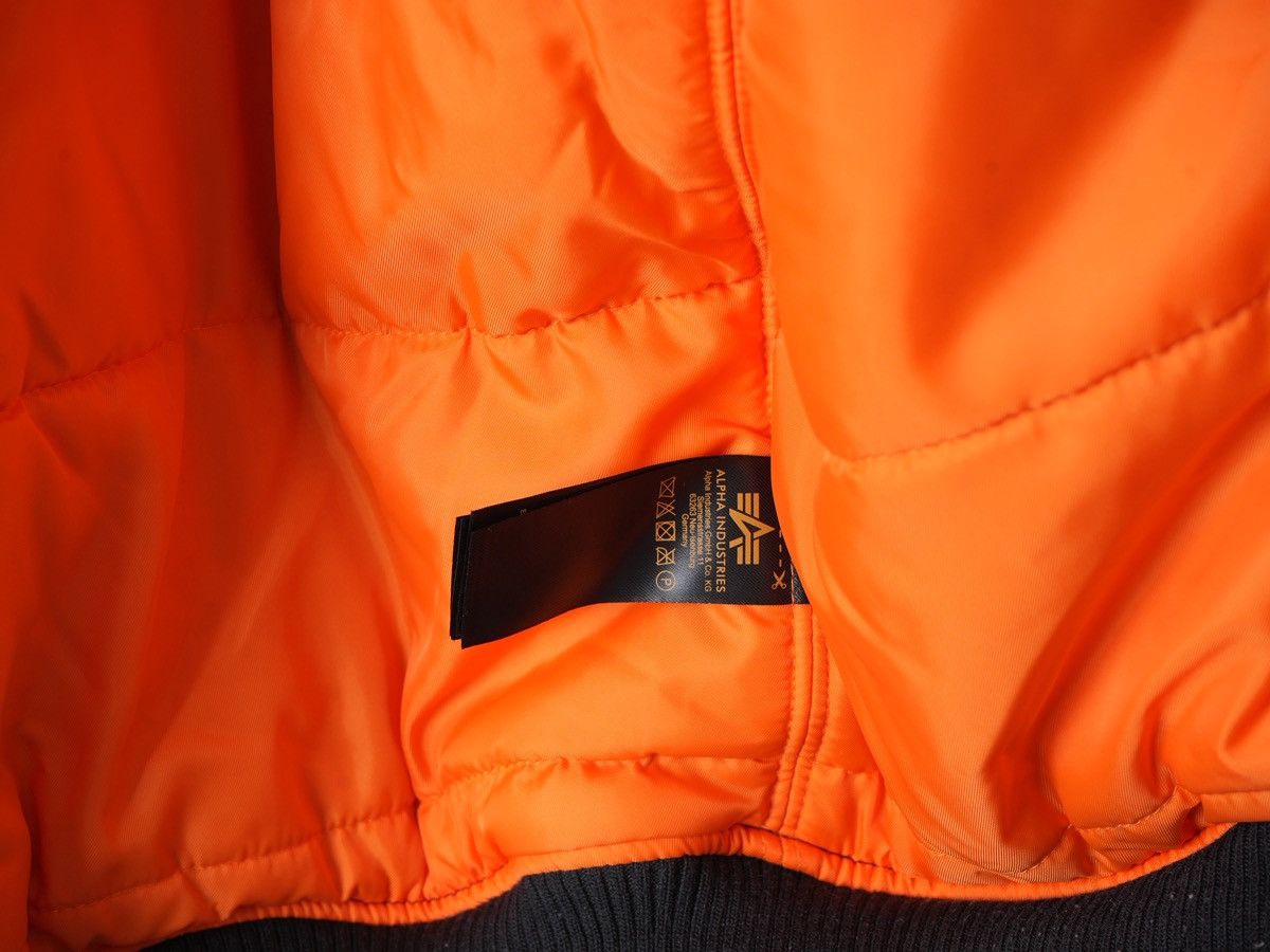 Alpha Industries × Vetements Vintage Alpha Industries Bomber Jacket size XL fits L Size US XL / EU 56 / 4 - 6 Thumbnail