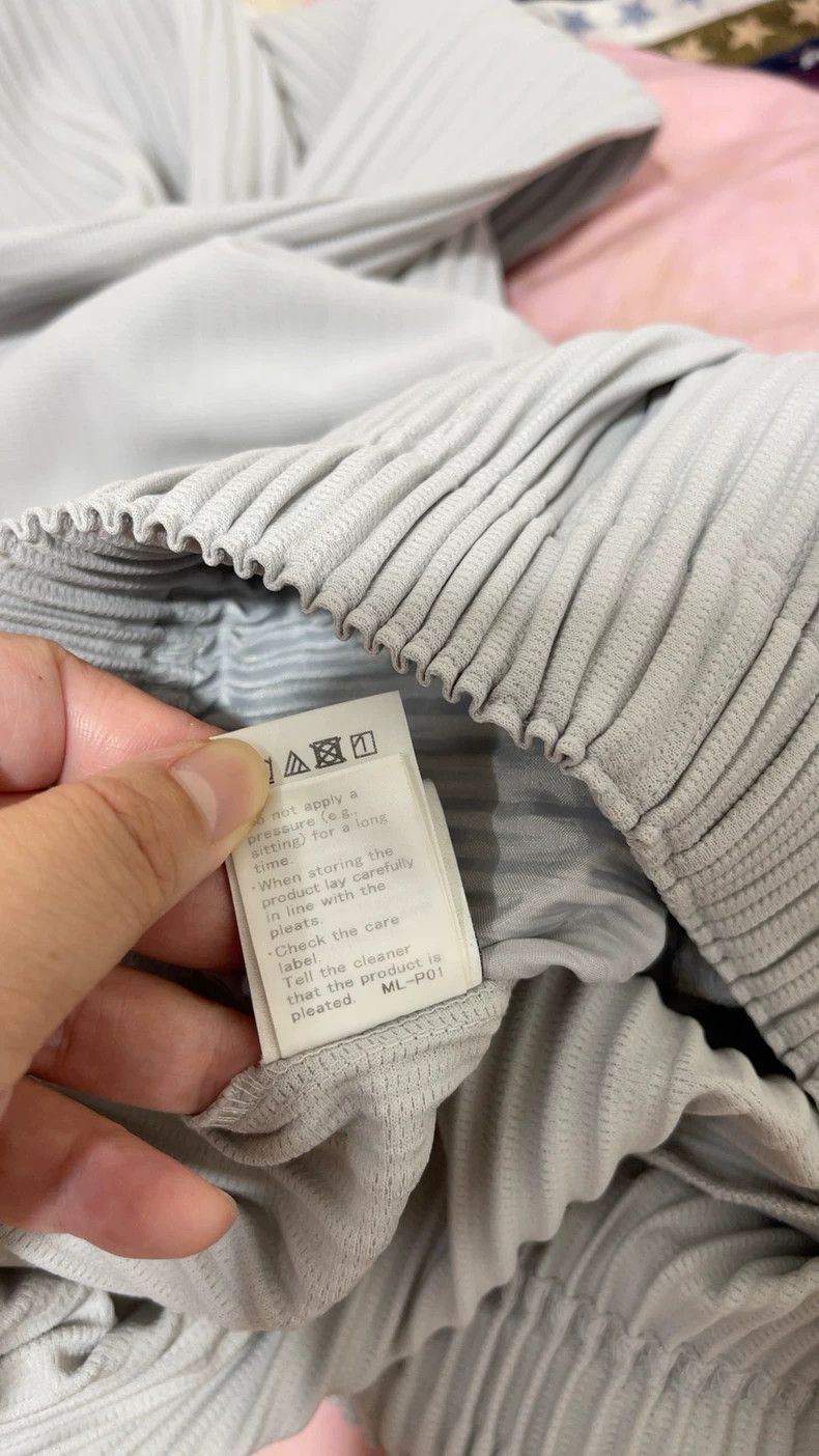 Issey Miyake Issey Miyake size:1 Grey pleated casual pants Size 22" - 8 Thumbnail