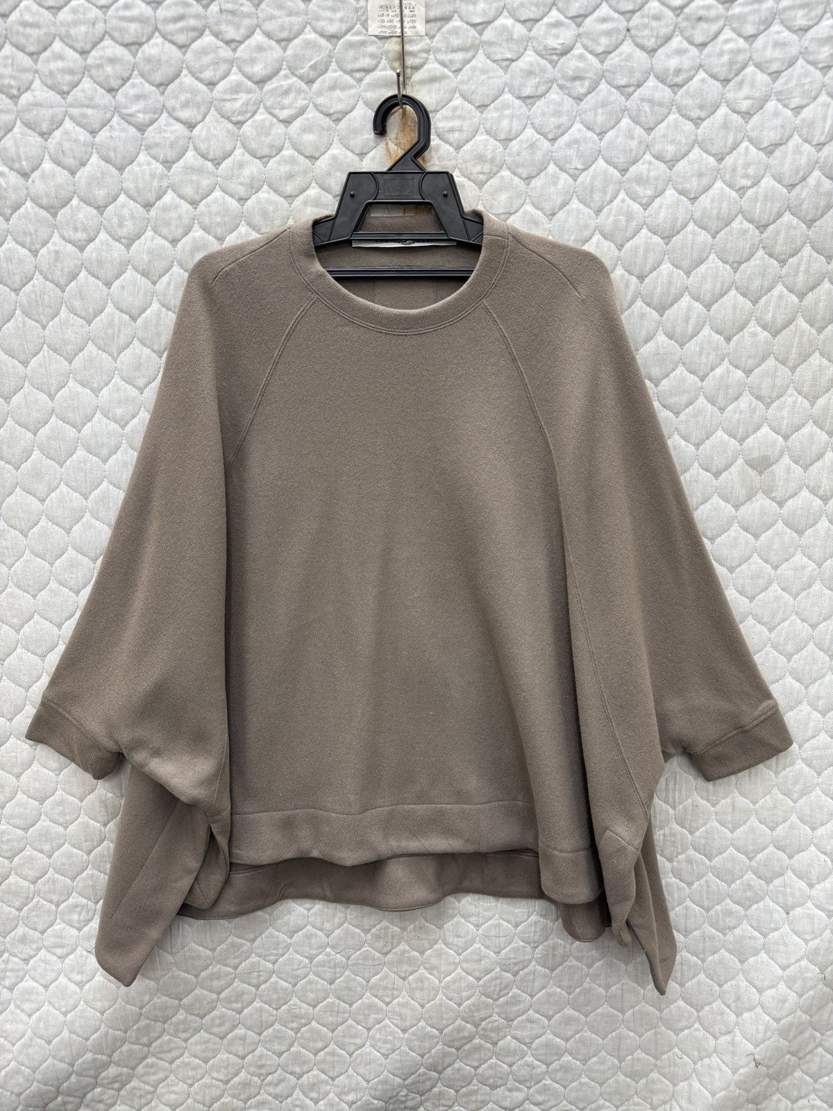 Hypebeast 🔥🔥🔥ARCHIVE COG THE BIG SMOKE PONCHO Size M / US 6-8 / IT 42-44 - 1 Thumbnail