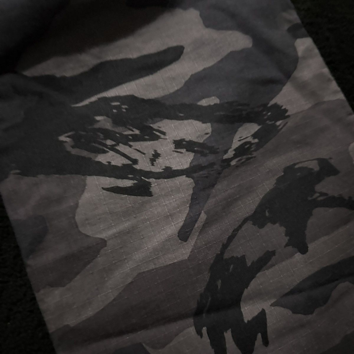 Undercover AW03 - "Paperdoll" "Bush / Bin Laden" Camo Cargo Pants Size US 32 / EU 48 - 5 Thumbnail